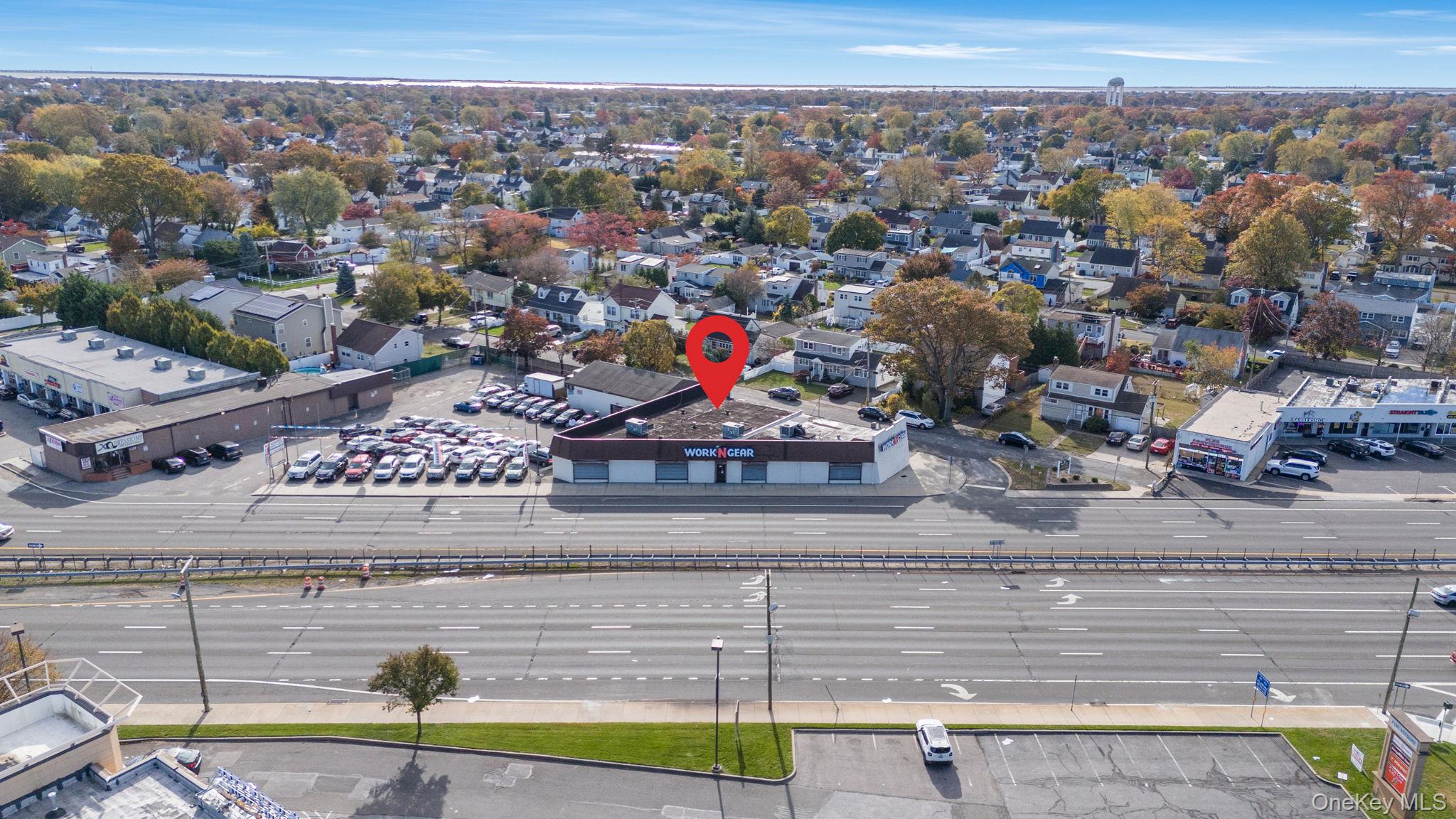 150 W Sunrise Highway, Lindenhurst, NY 11757