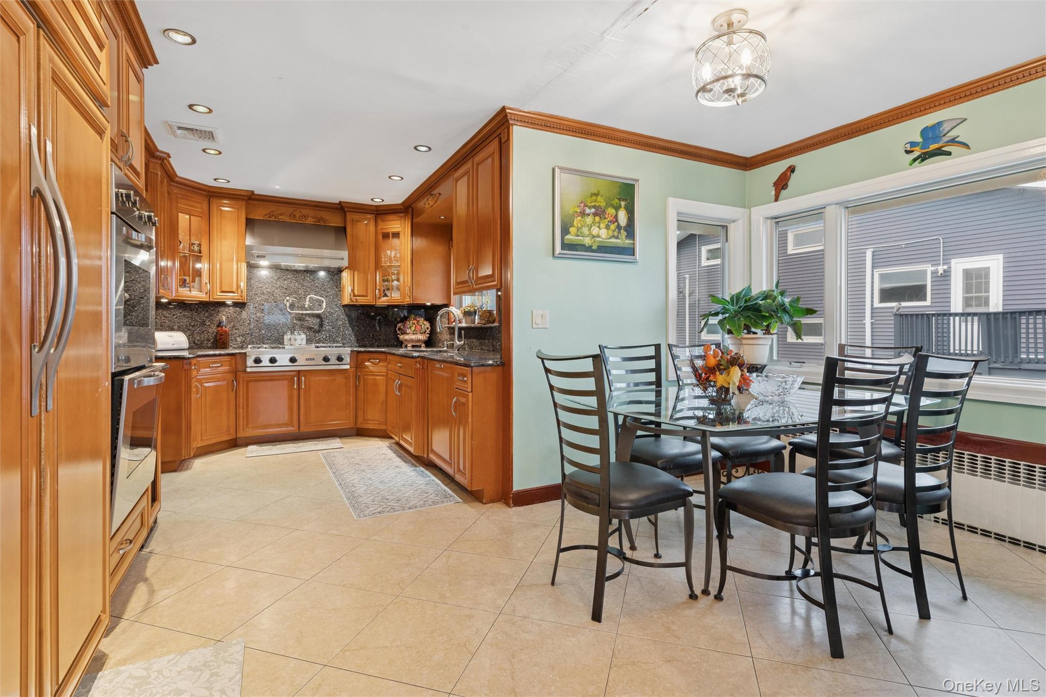 615 E State Street, Long Beach, NY 11561