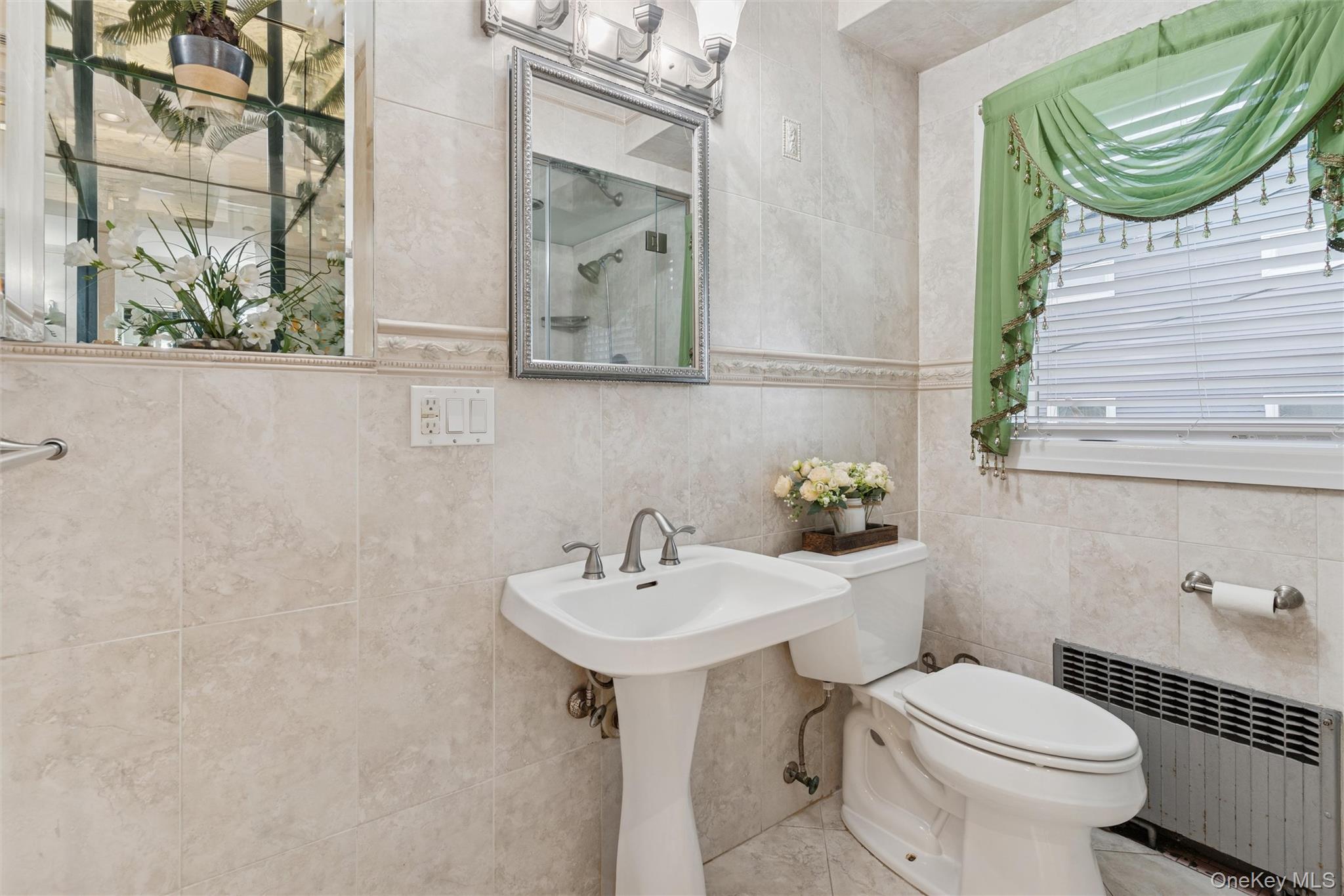 615 E State Street, Long Beach, NY 11561