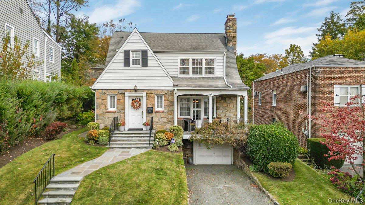 21 Huntington Drive, Yonkers, NY 10704