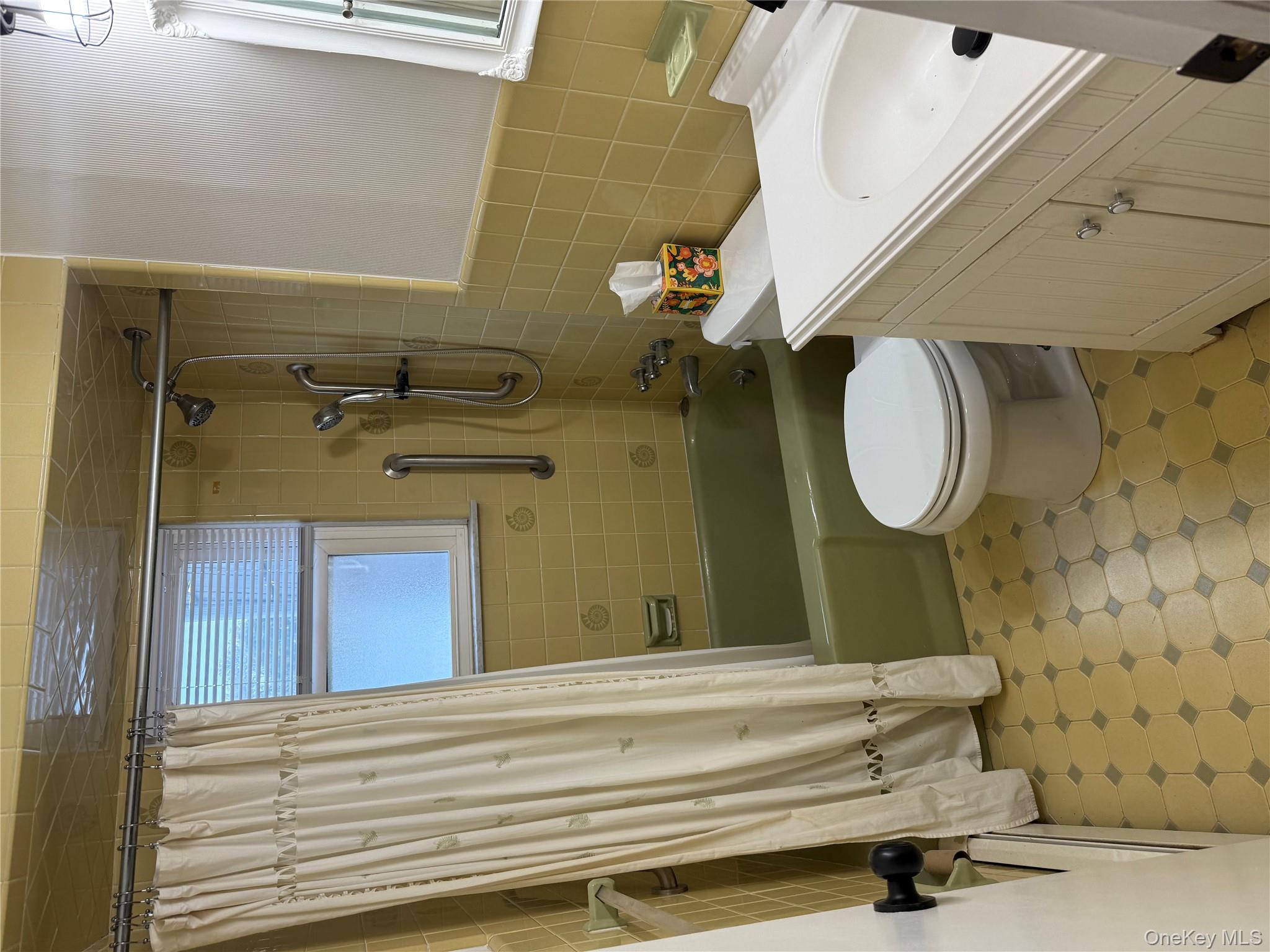 273 Mott Avenue, Lawrence, NY 11559