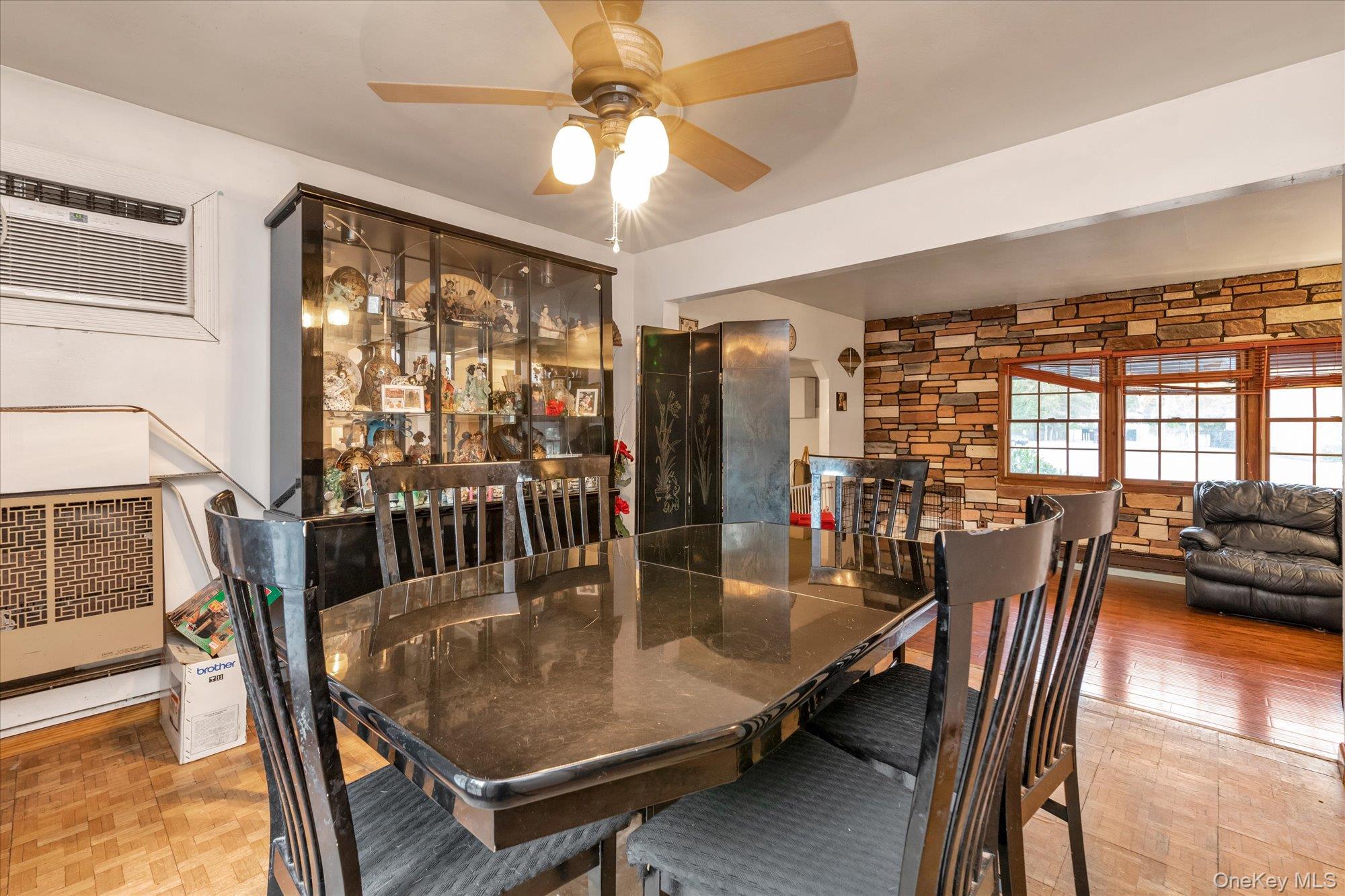 270 Smith Avenue, Islip, NY 11751