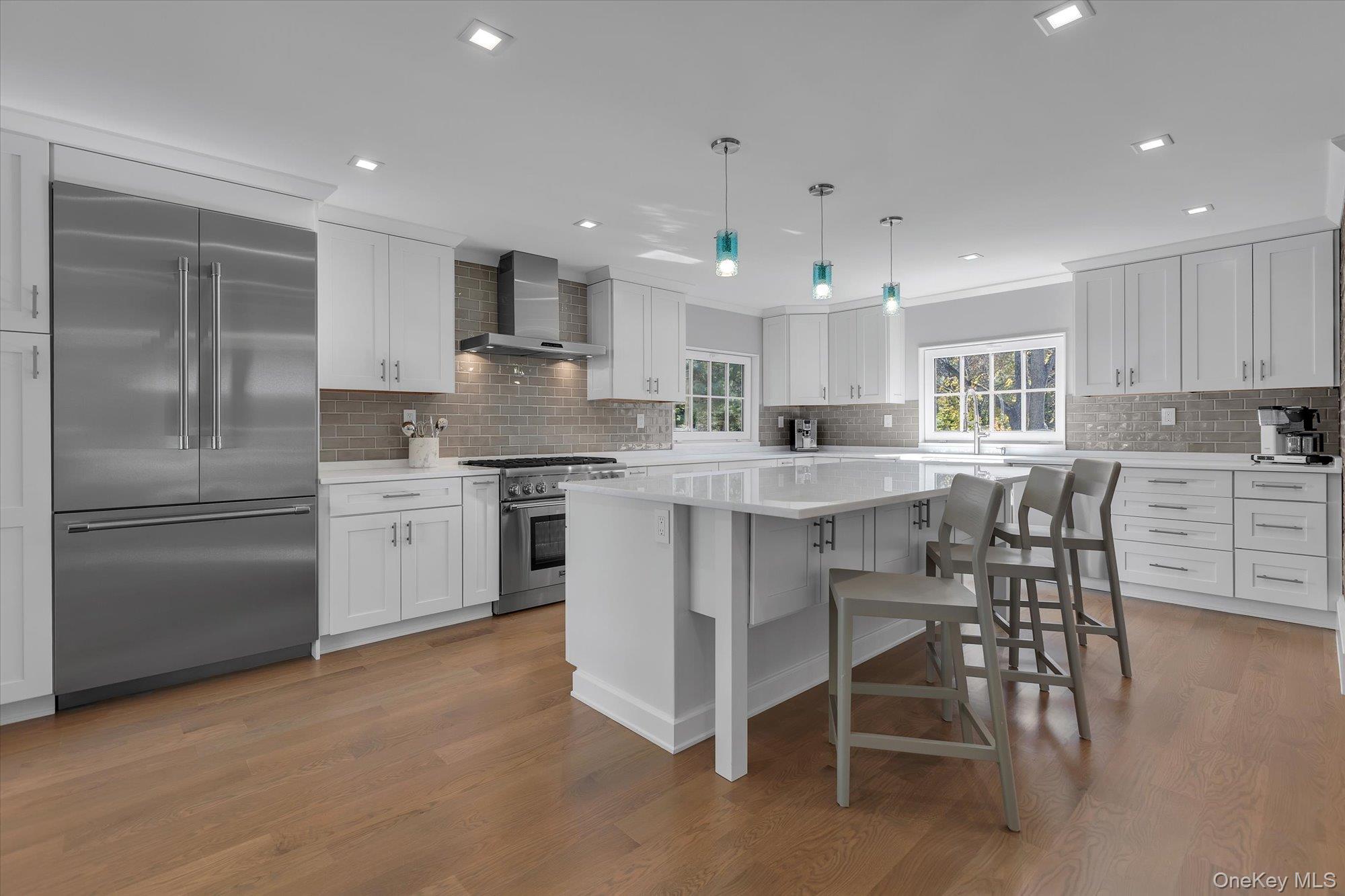 22 Fort Salonga Road, Centerport, NY 11721