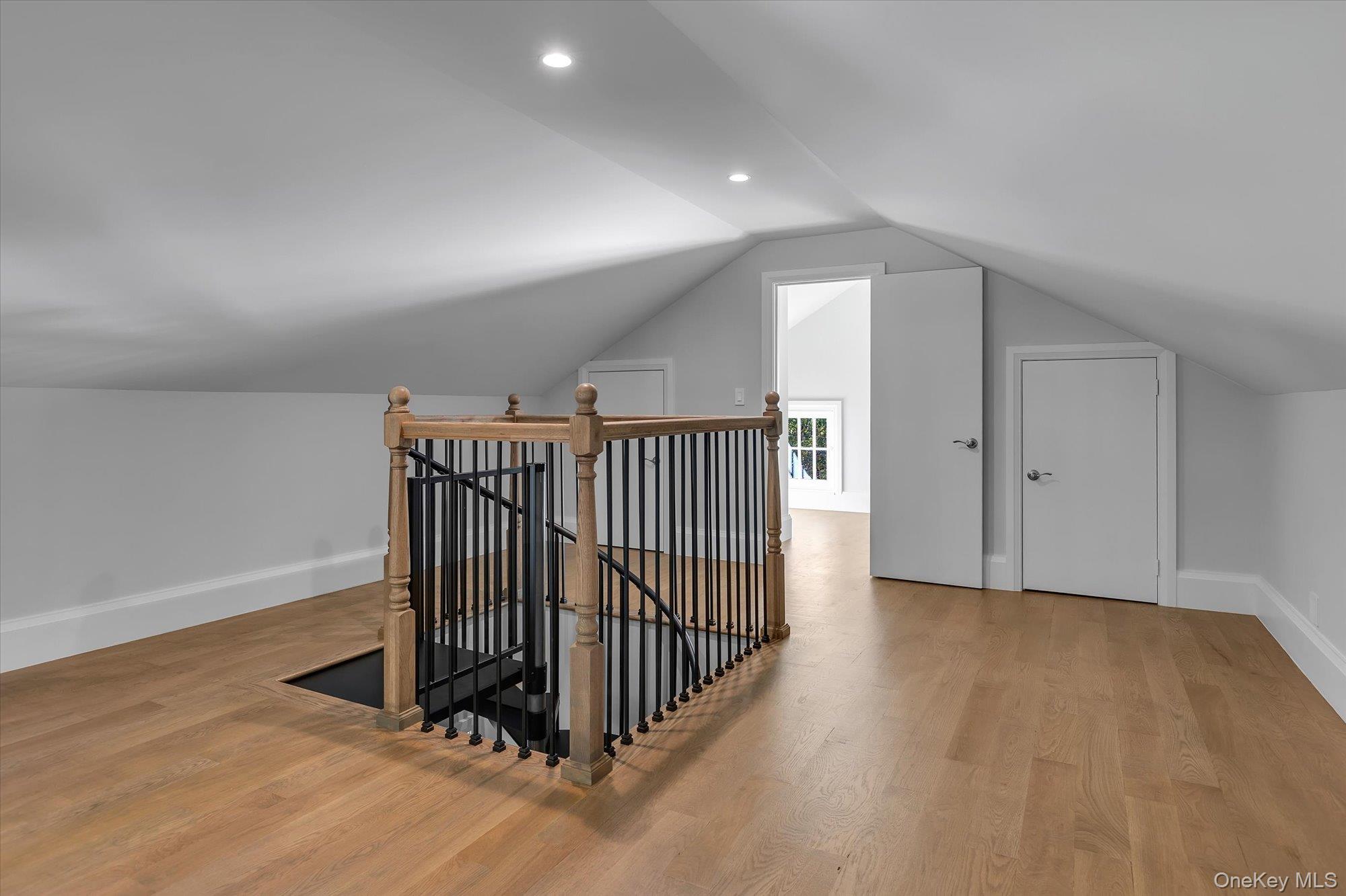 22 Fort Salonga Road, Centerport, NY 11721