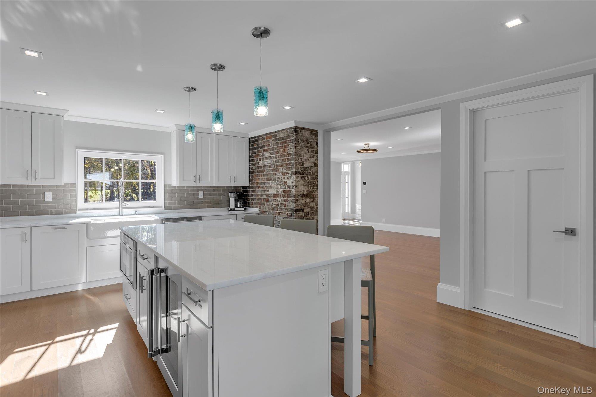 22 Fort Salonga Road, Centerport, NY 11721