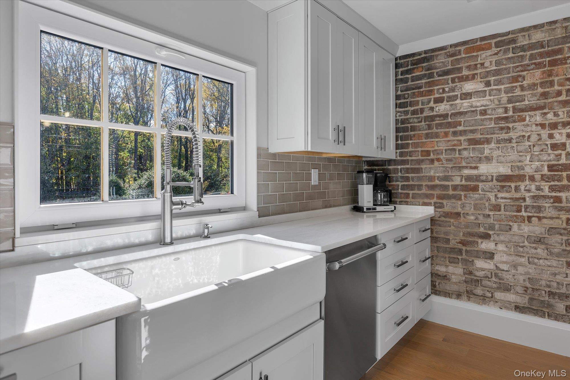 22 Fort Salonga Road, Centerport, NY 11721