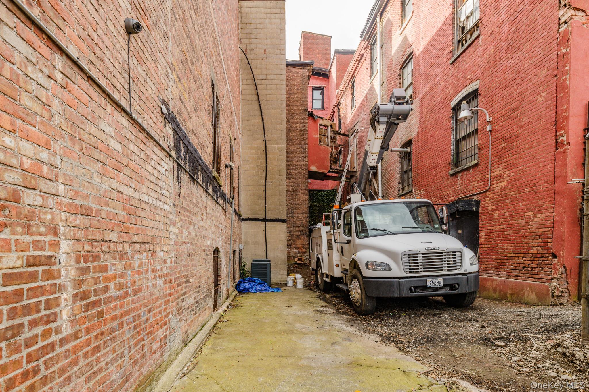 1 Edward Street # 1, Newburgh, NY 12550