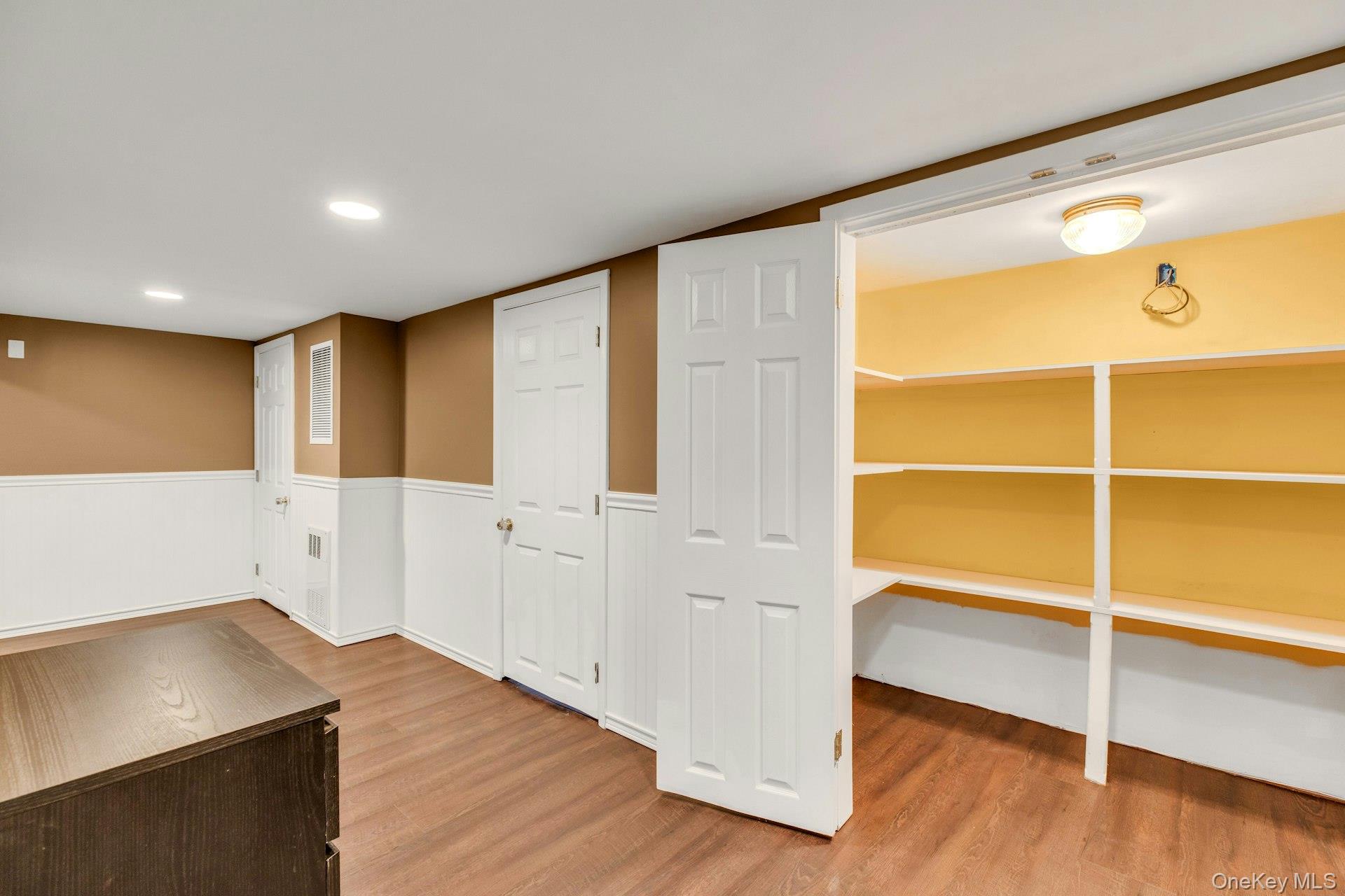 27 Hollister Lane, Islip, NY 11751