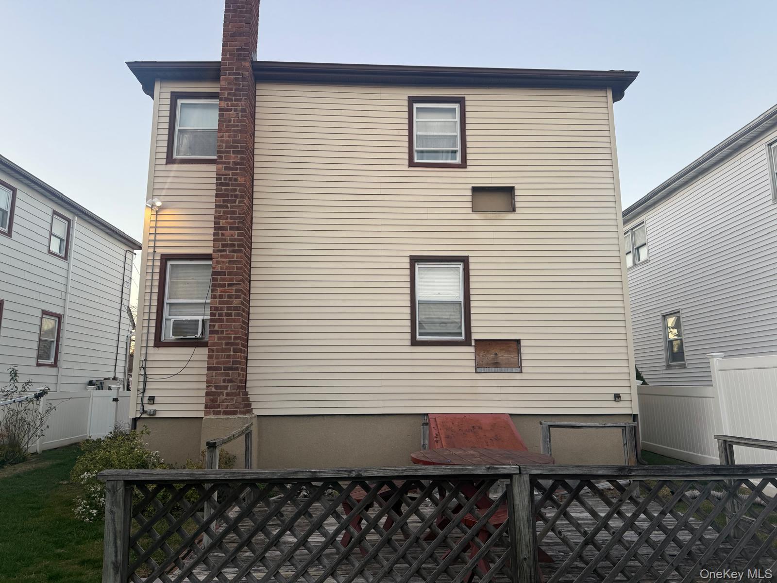 110 Evergreen Avenue # 2nd Floor, Lynbrook, NY 11563