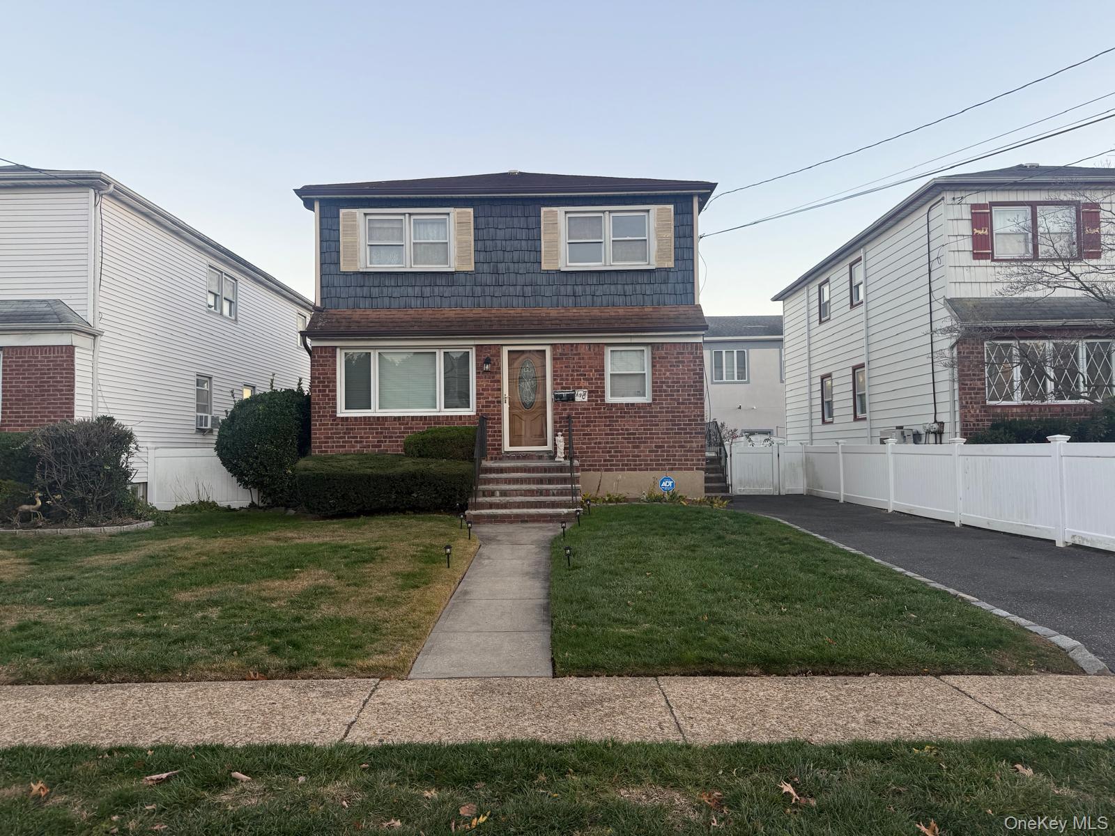 110 Evergreen Avenue # 2nd Floor, Lynbrook, NY 11563