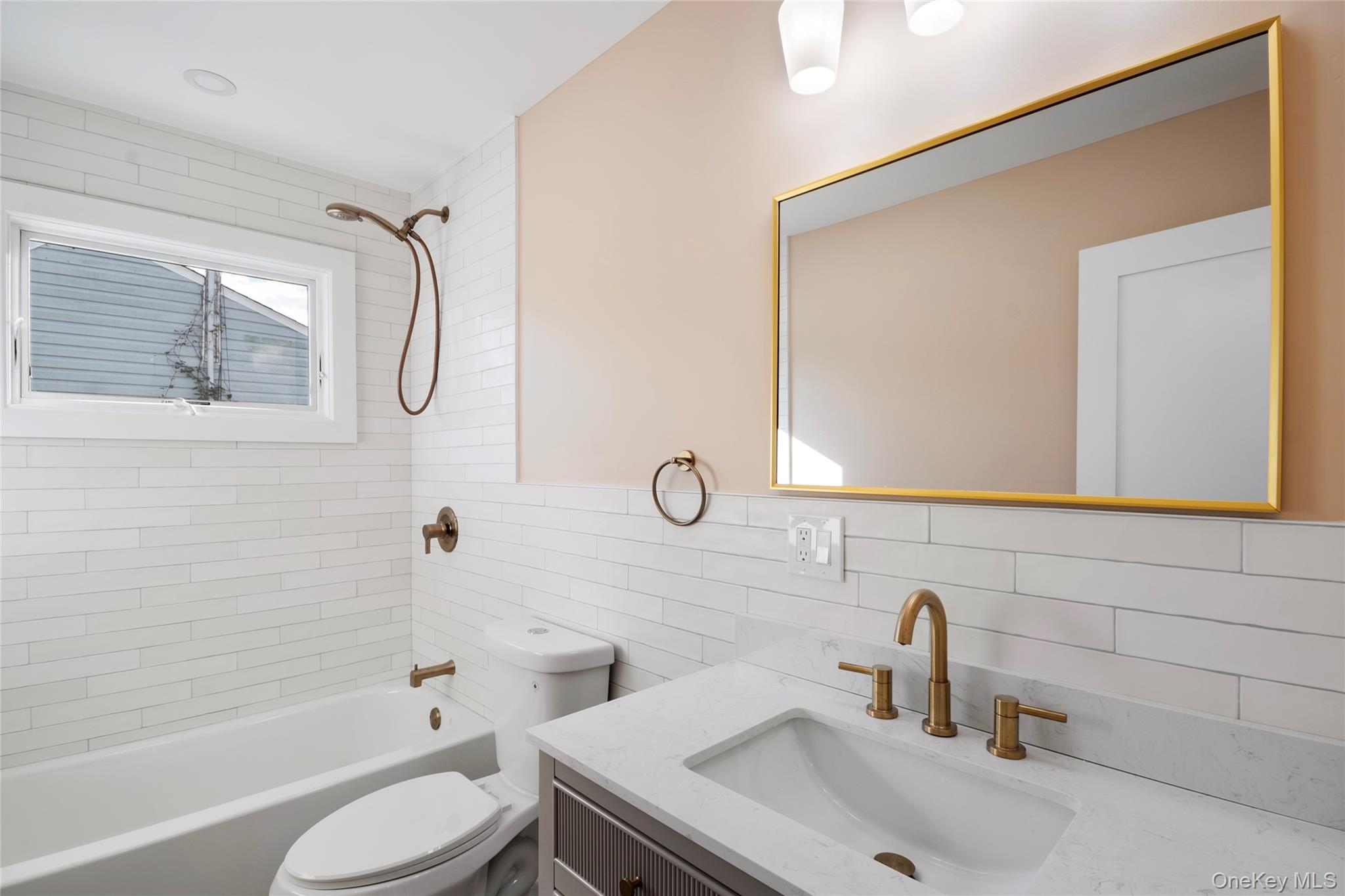 1039 Carll Drive, Bay Shore, NY 11706