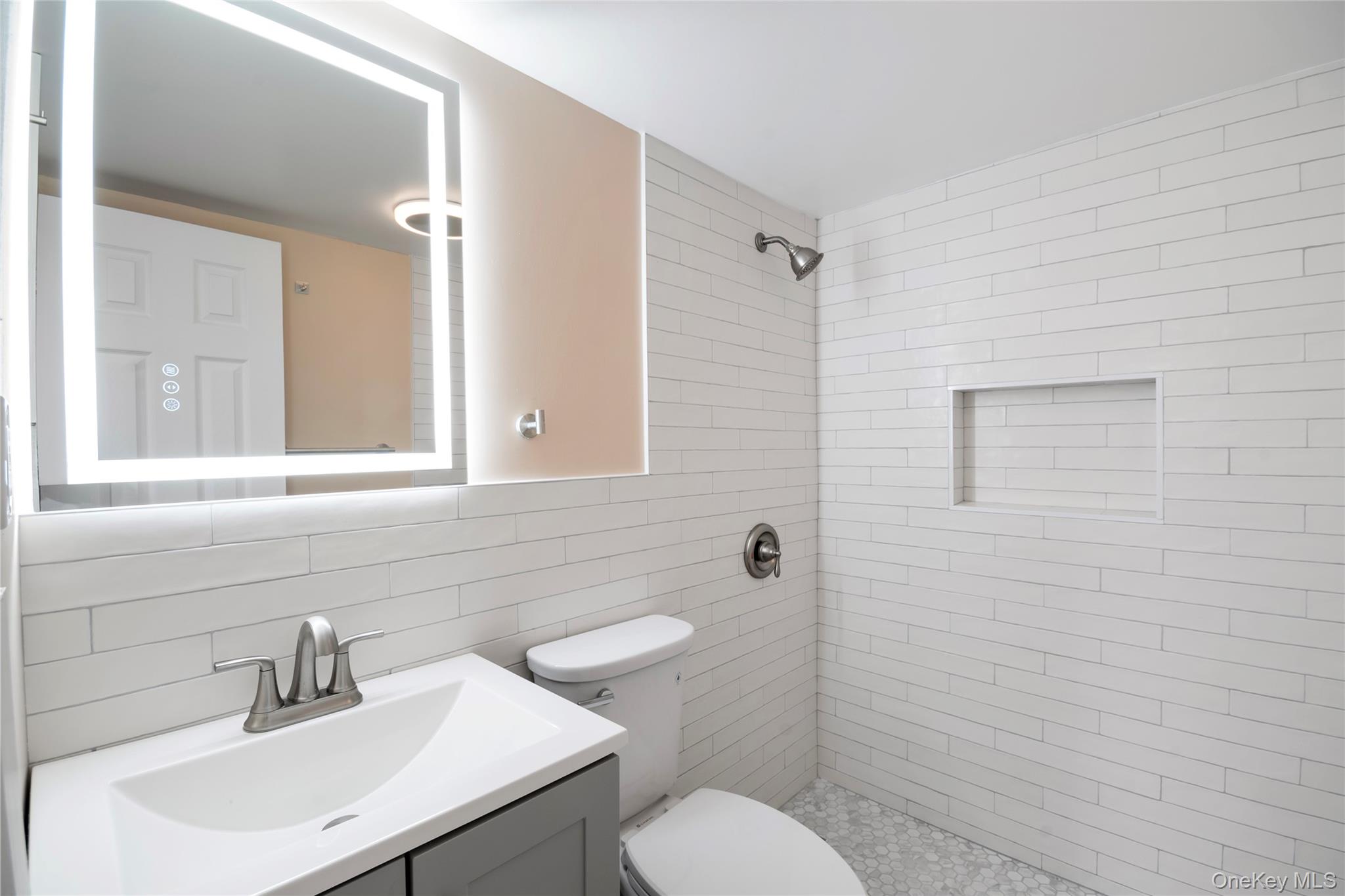 1039 Carll Drive, Bay Shore, NY 11706