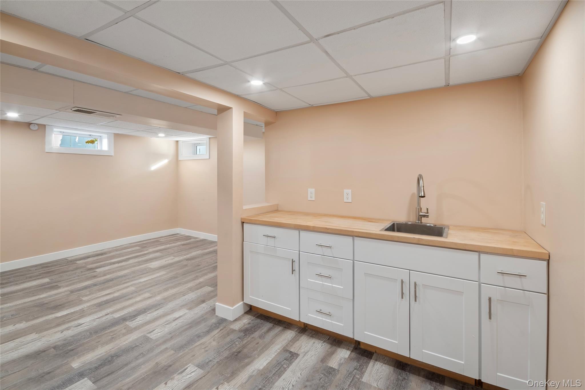 1039 Carll Drive, Bay Shore, NY 11706