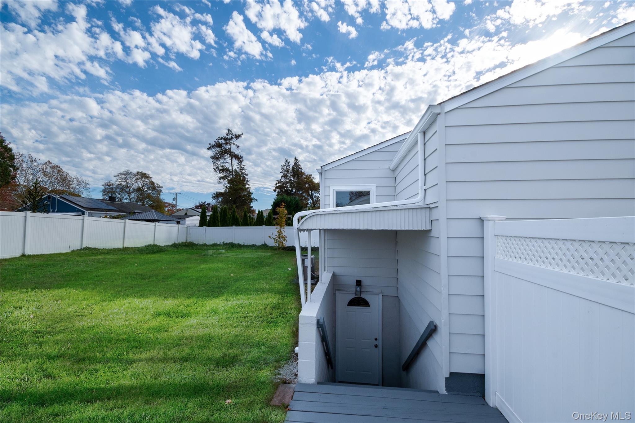 1039 Carll Drive, Bay Shore, NY 11706