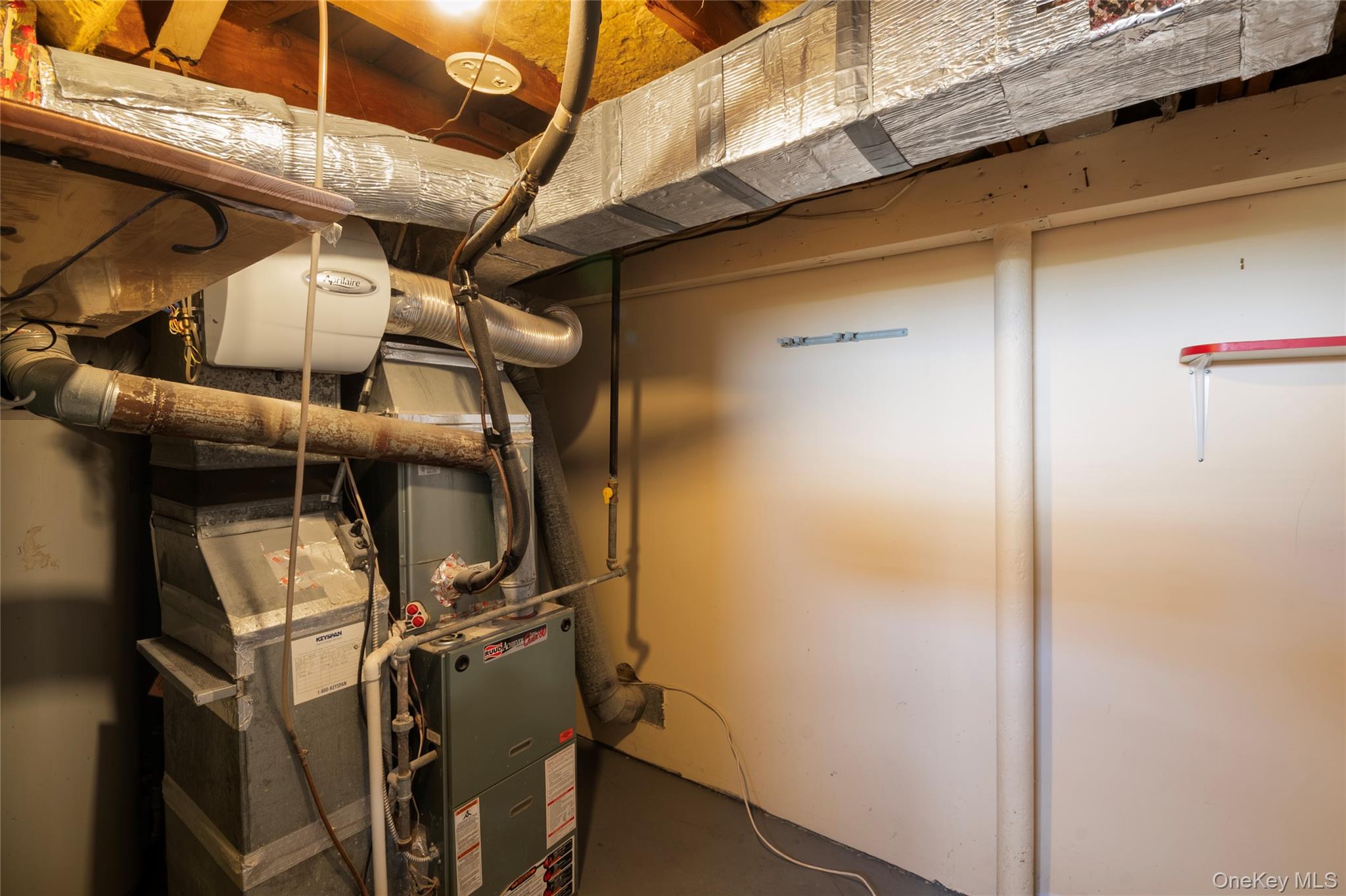 1039 Carll Drive, Bay Shore, NY 11706