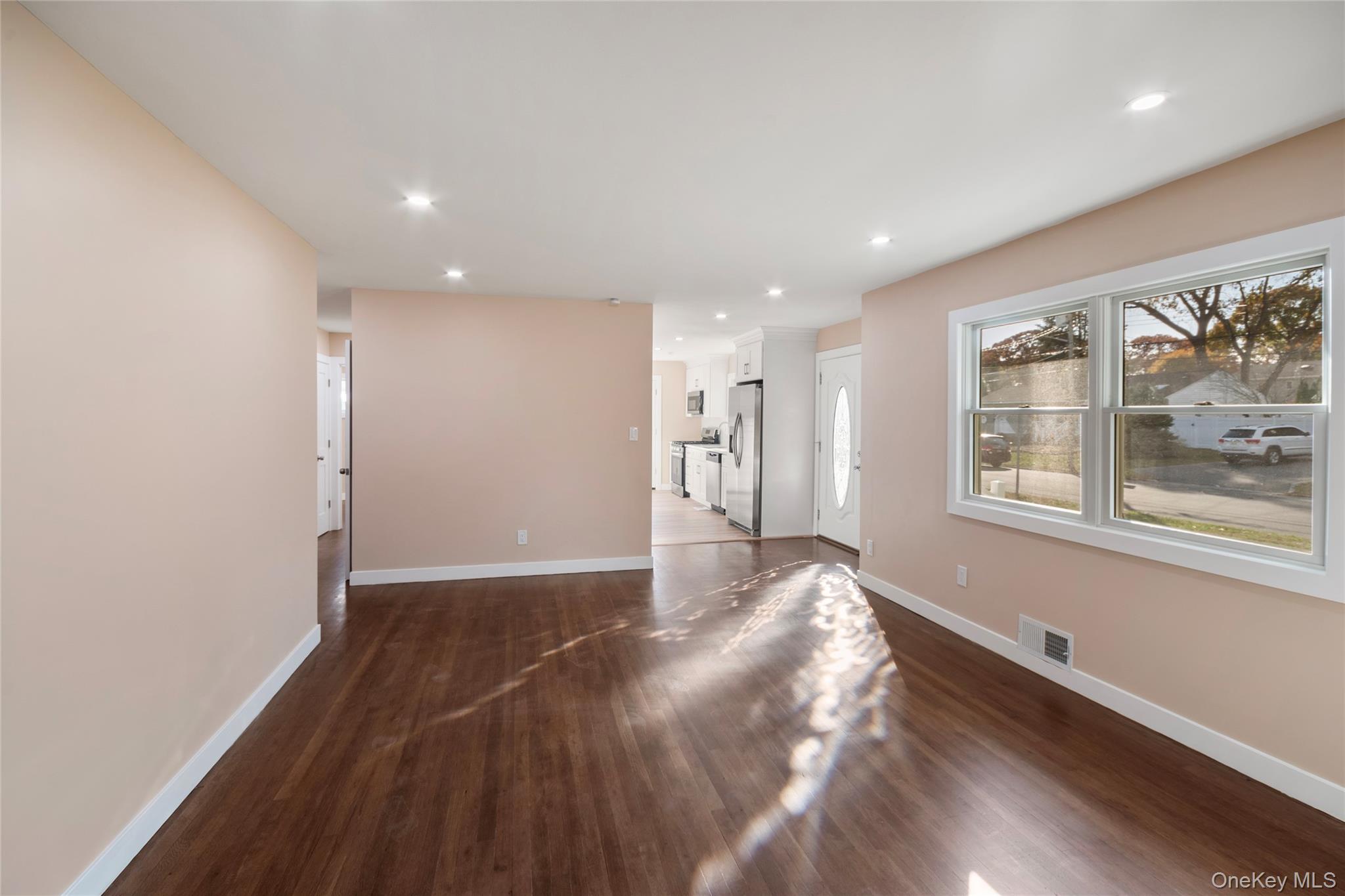 1039 Carll Drive, Bay Shore, NY 11706