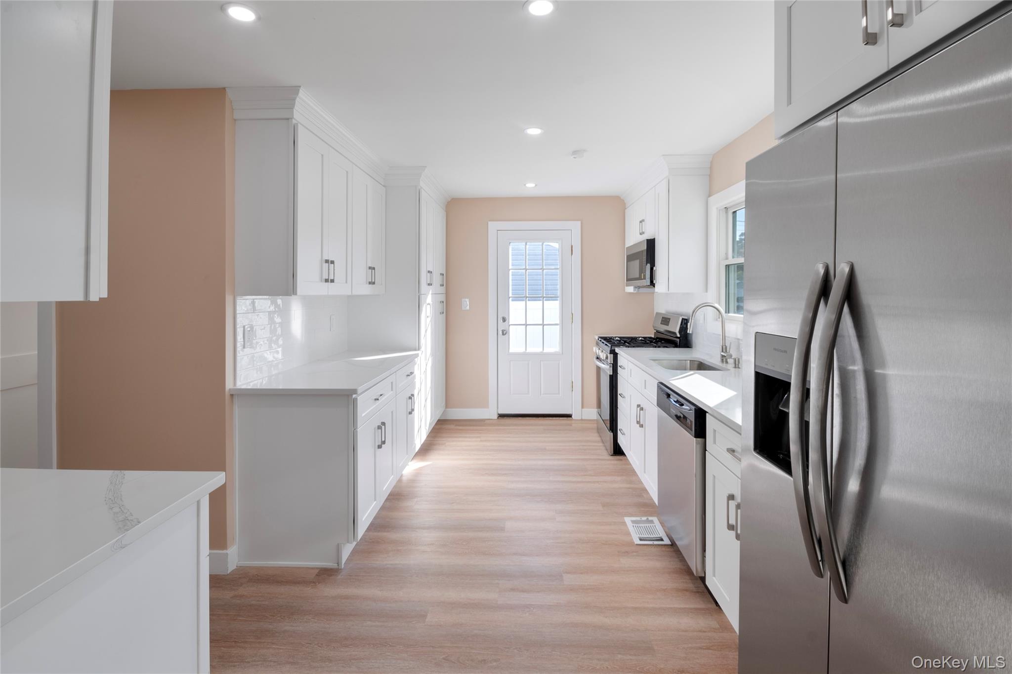 1039 Carll Drive, Bay Shore, NY 11706