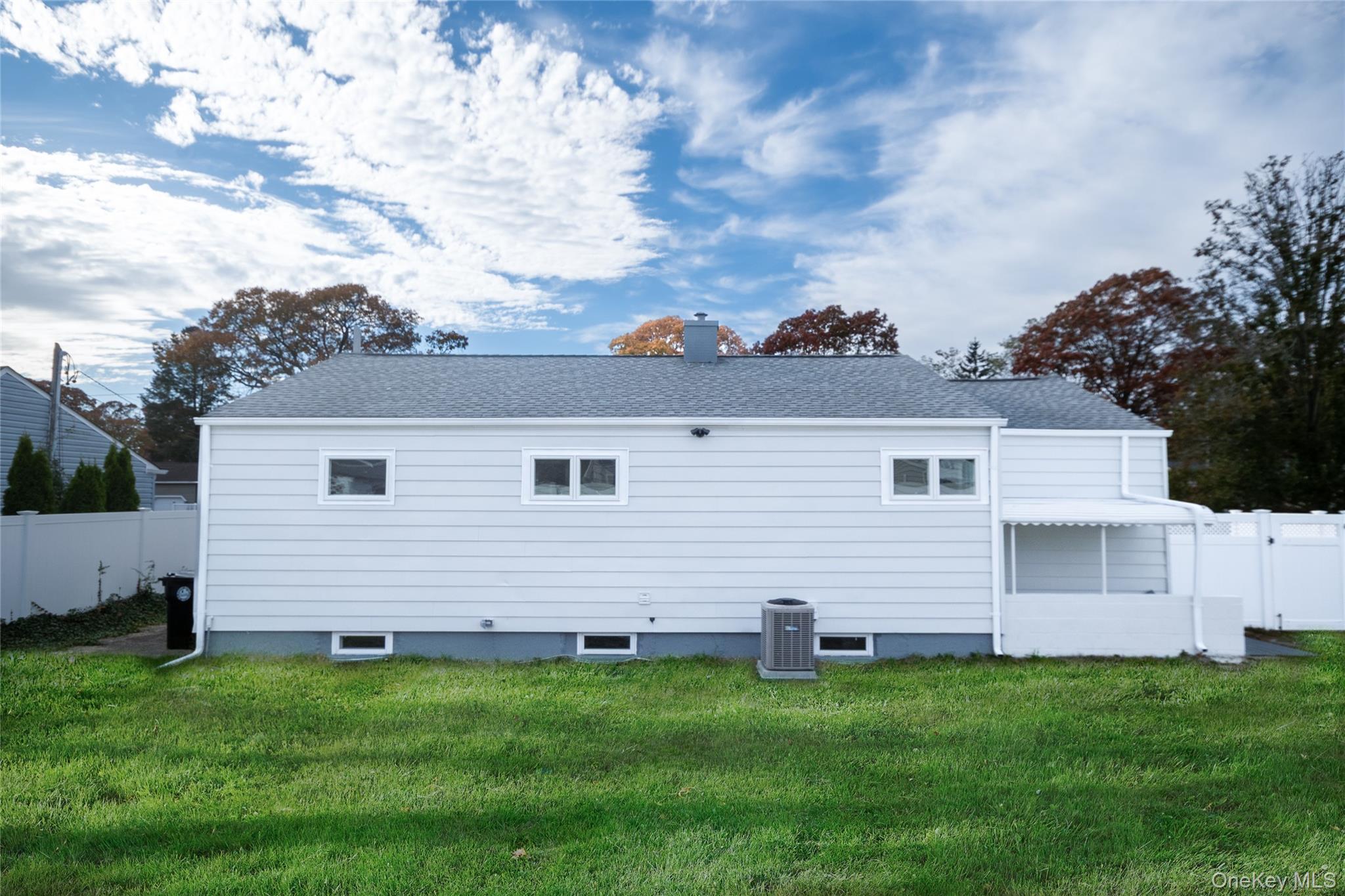 1039 Carll Drive, Bay Shore, NY 11706