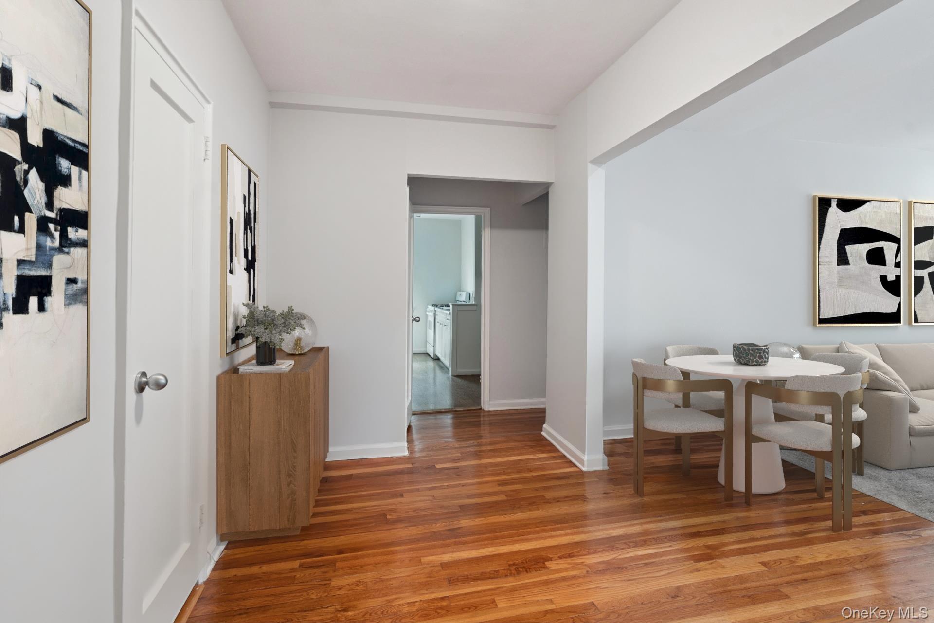 90 Schenck Avenue # 2L, Great Neck, NY 11021