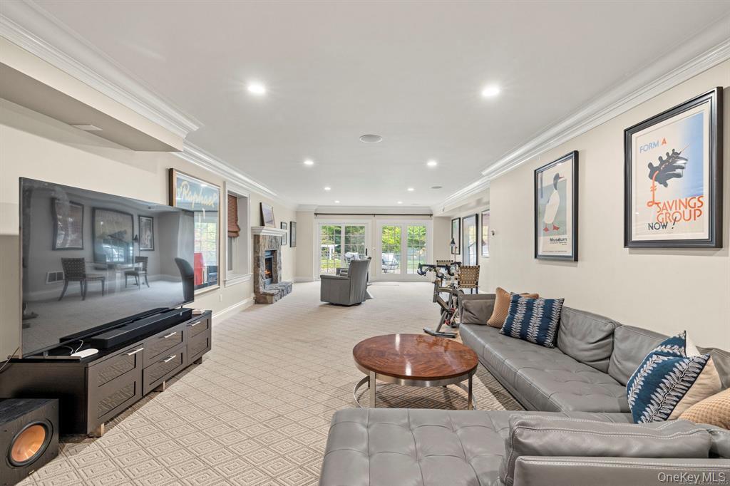 76 Sturges Ridge Rd, Other, CT 06897