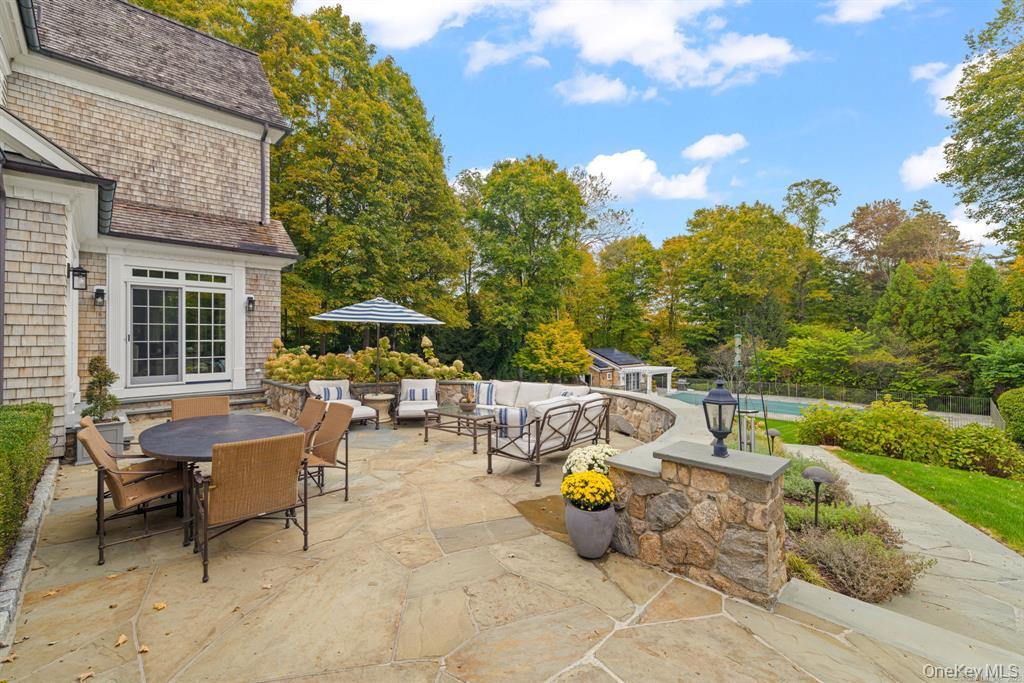 76 Sturges Ridge Rd, Other, CT 06897