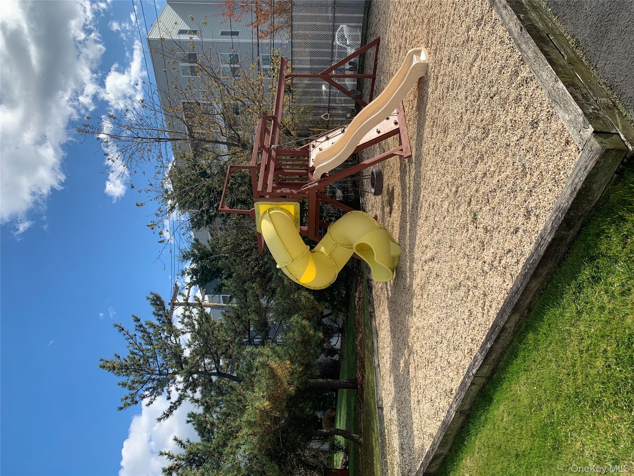 100 Baker Court # 50, Island Park, NY 11558