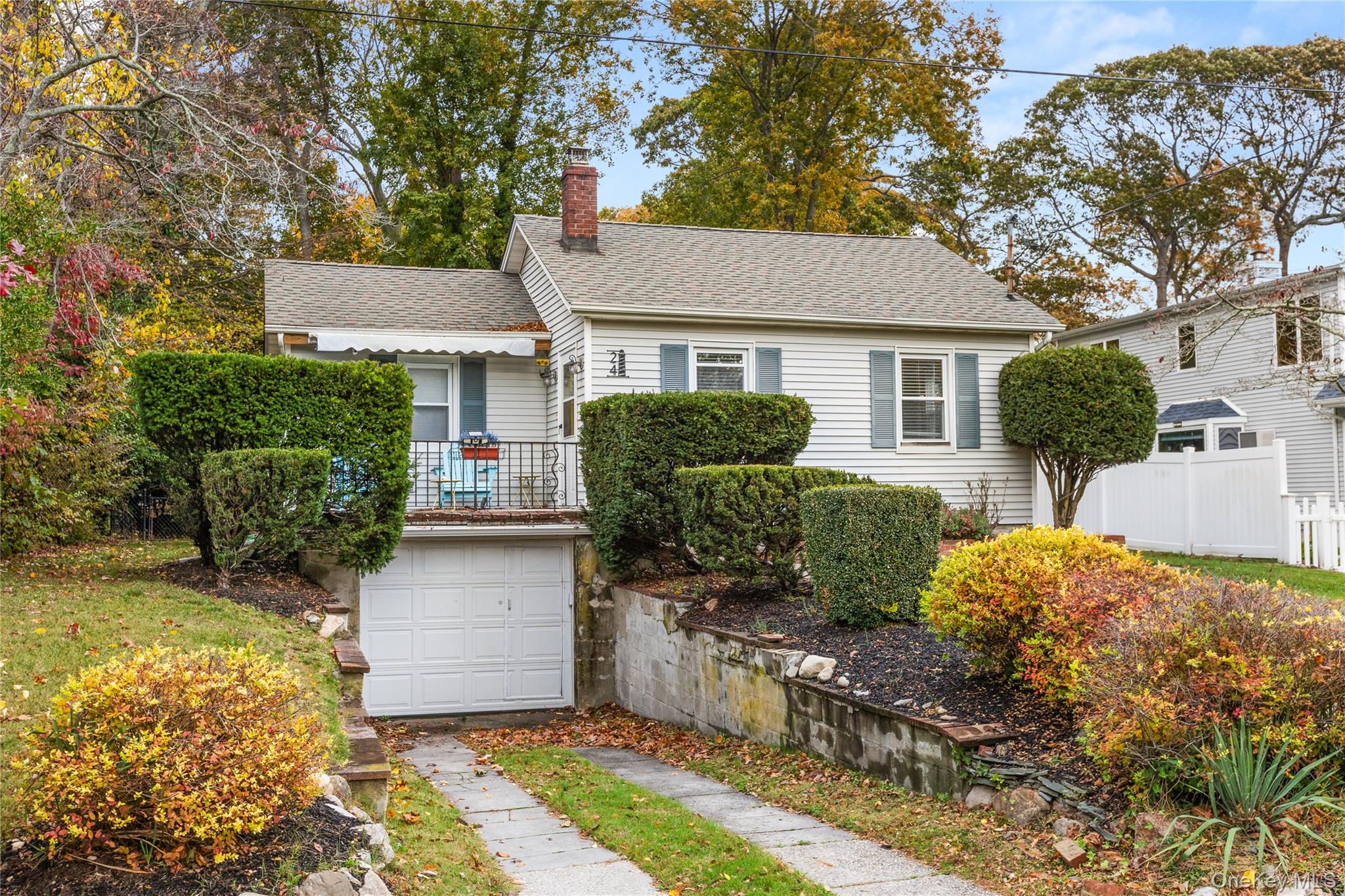 24 Locust Road, Wading River, NY 11792