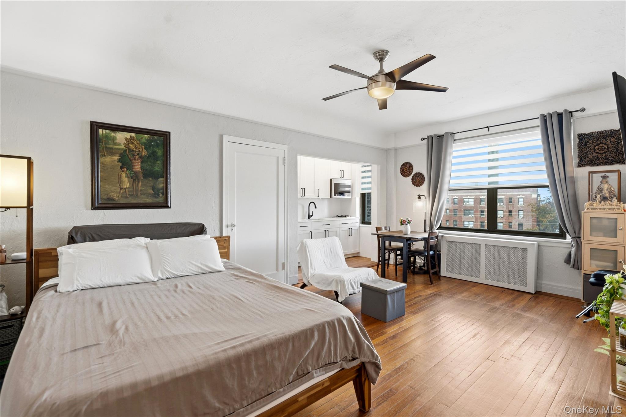 141 Woodmere # 5C, Woodmere, NY 11598