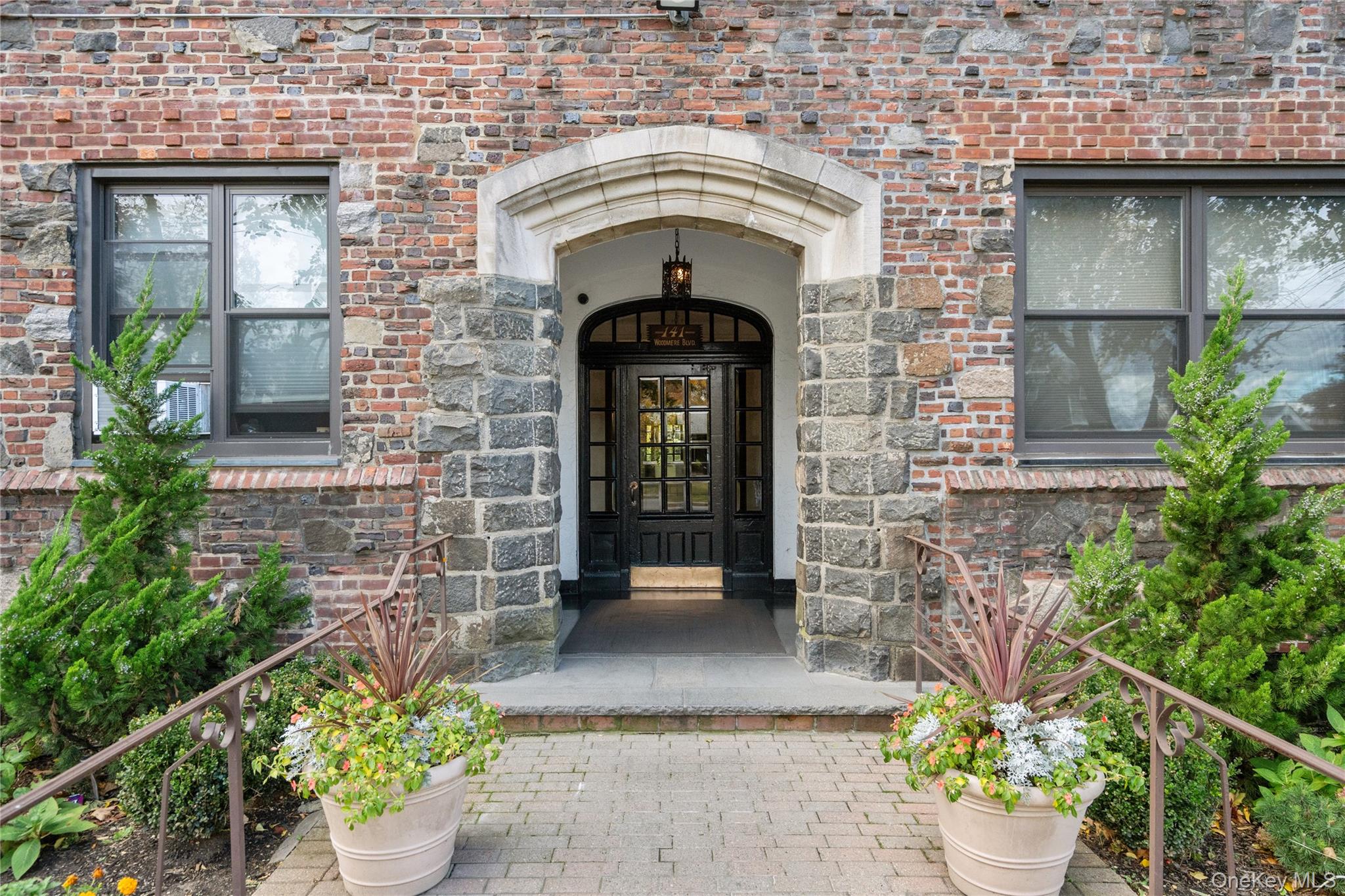 141 Woodmere # 5C, Woodmere, NY 11598