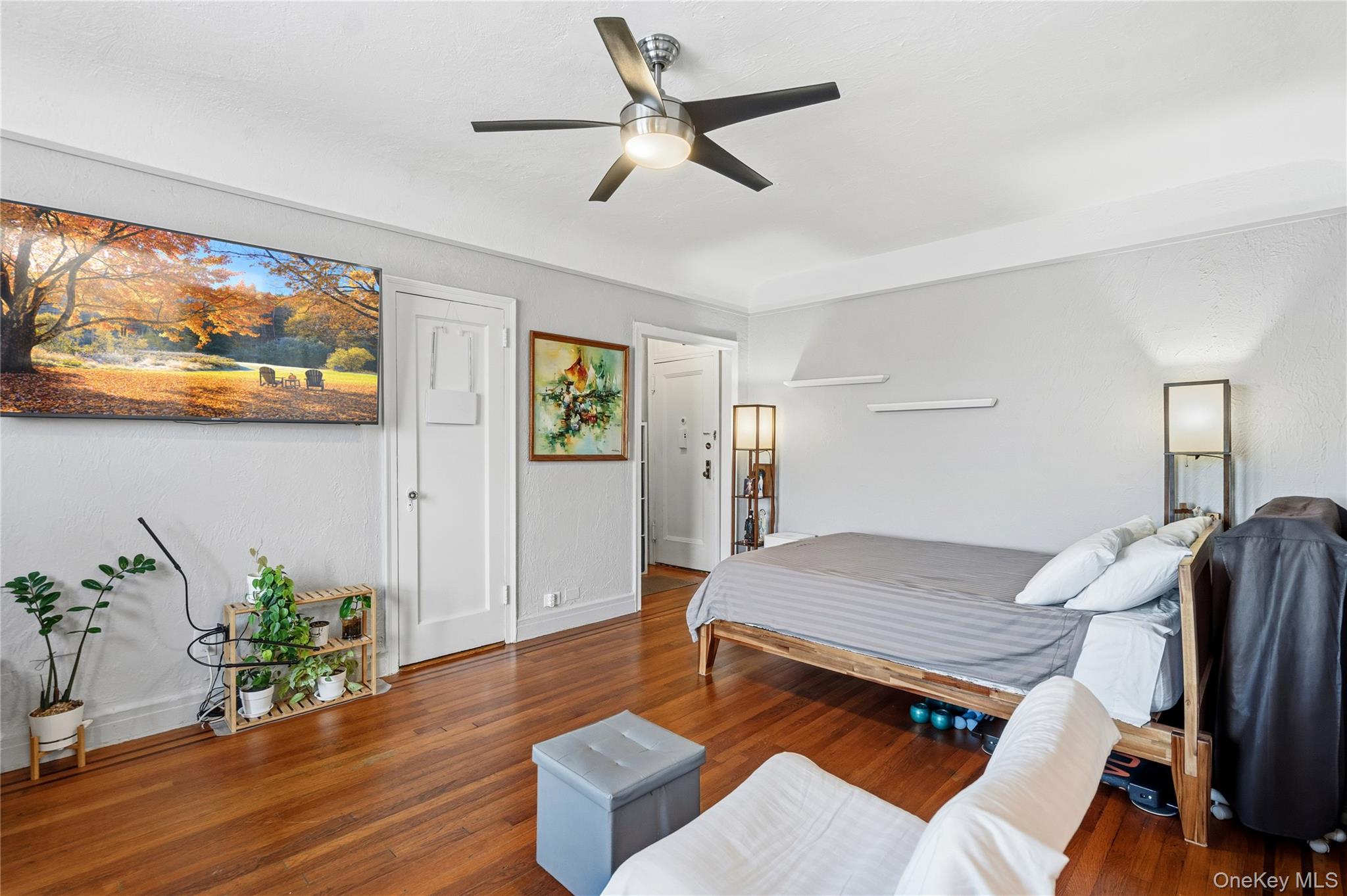 141 Woodmere # 5C, Woodmere, NY 11598