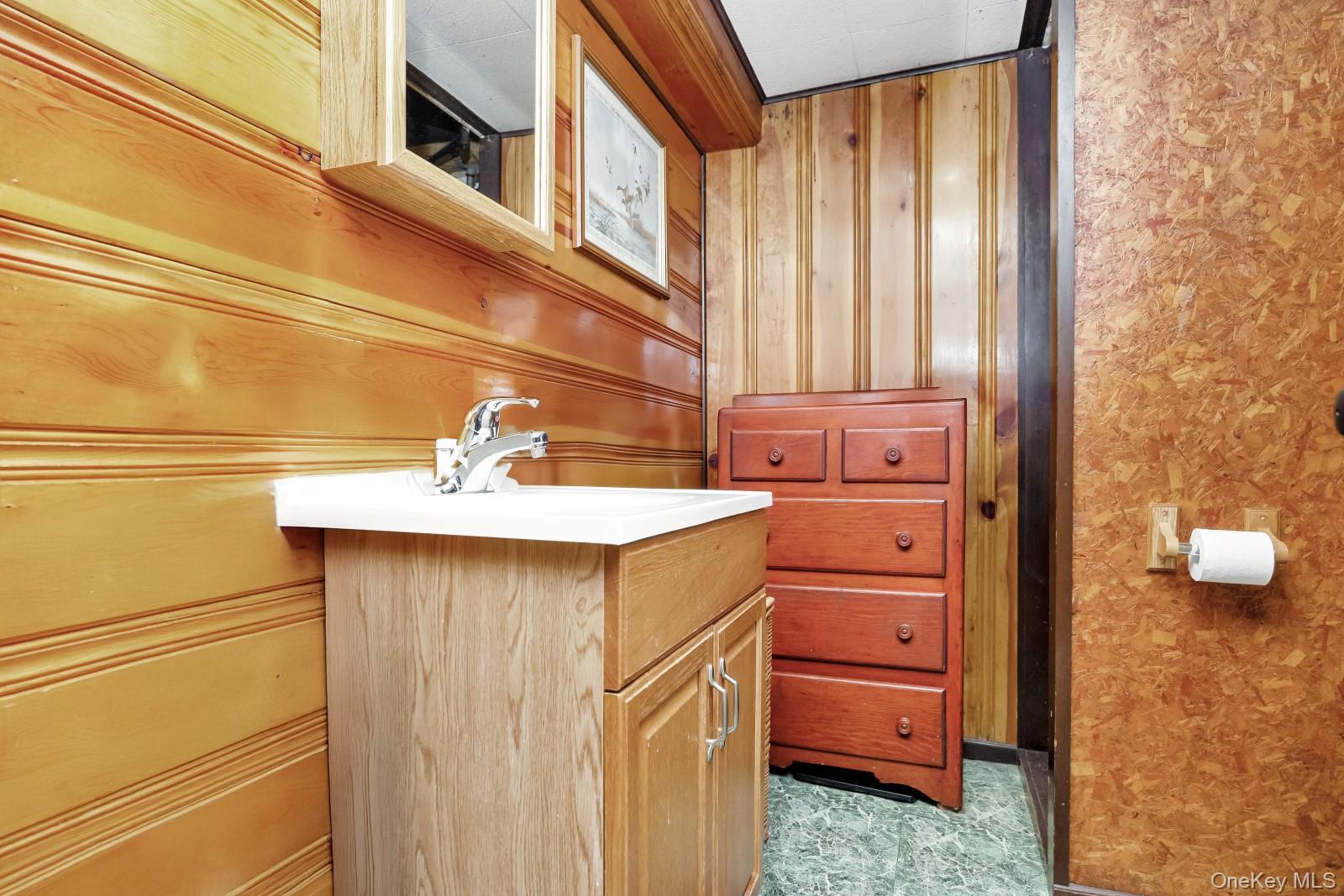 91-15 Vanderveer Street, Queens Village, NY 11428