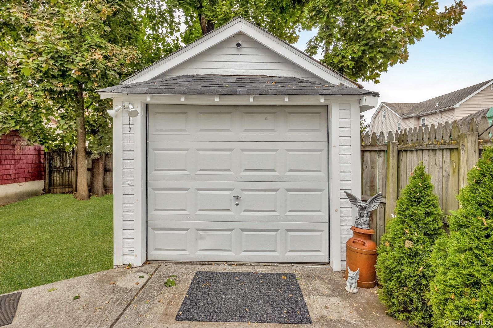 91-15 Vanderveer Street, Queens Village, NY 11428