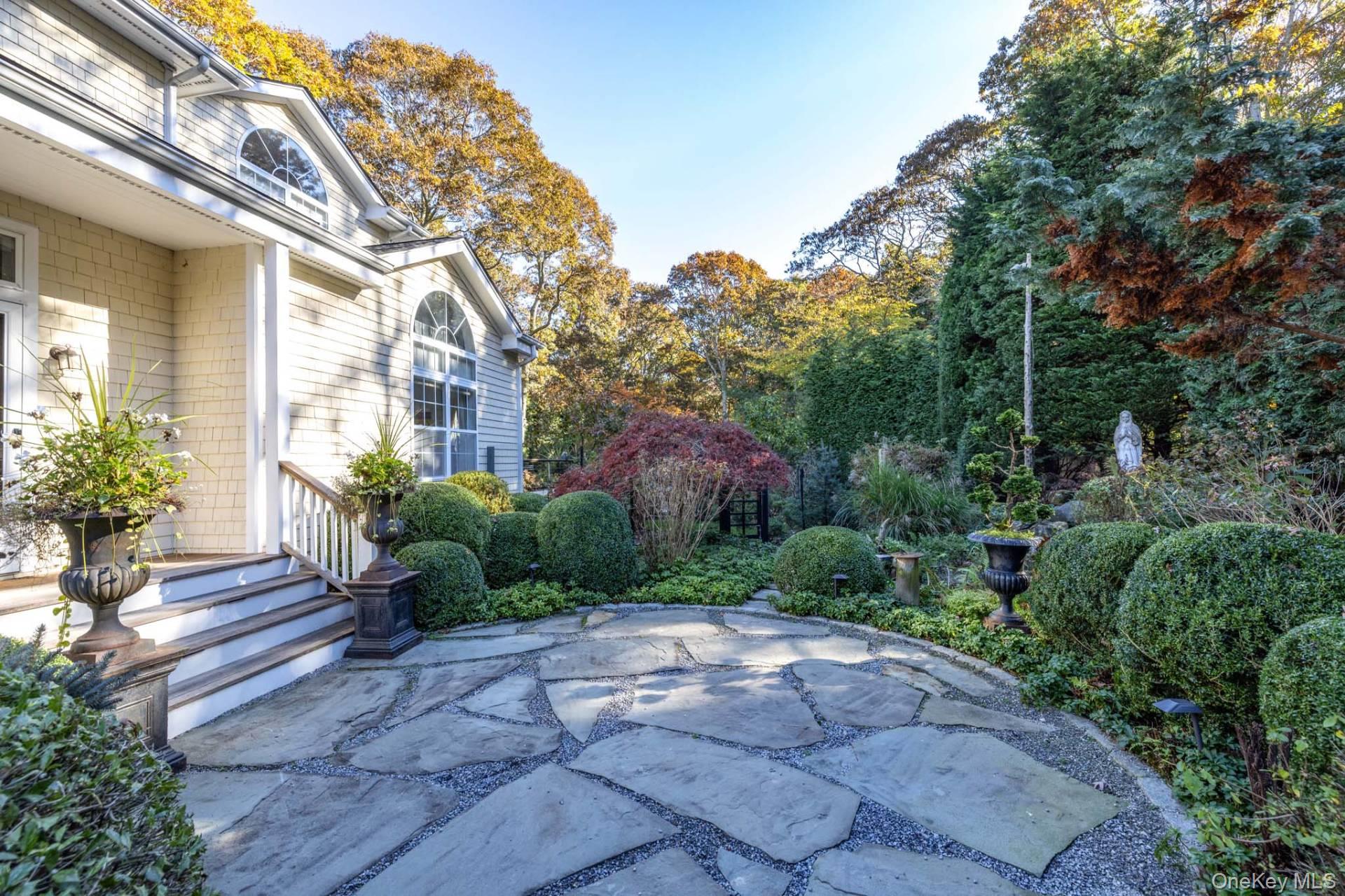 7 Spring Close Lane, East Hampton, NY 11937