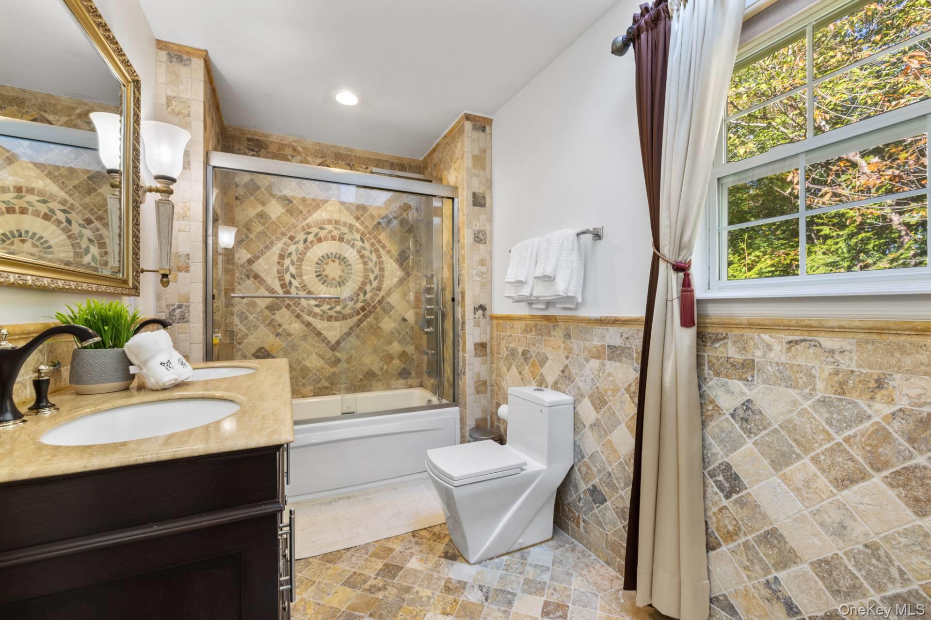 7 Spring Close Lane, East Hampton, NY 11937