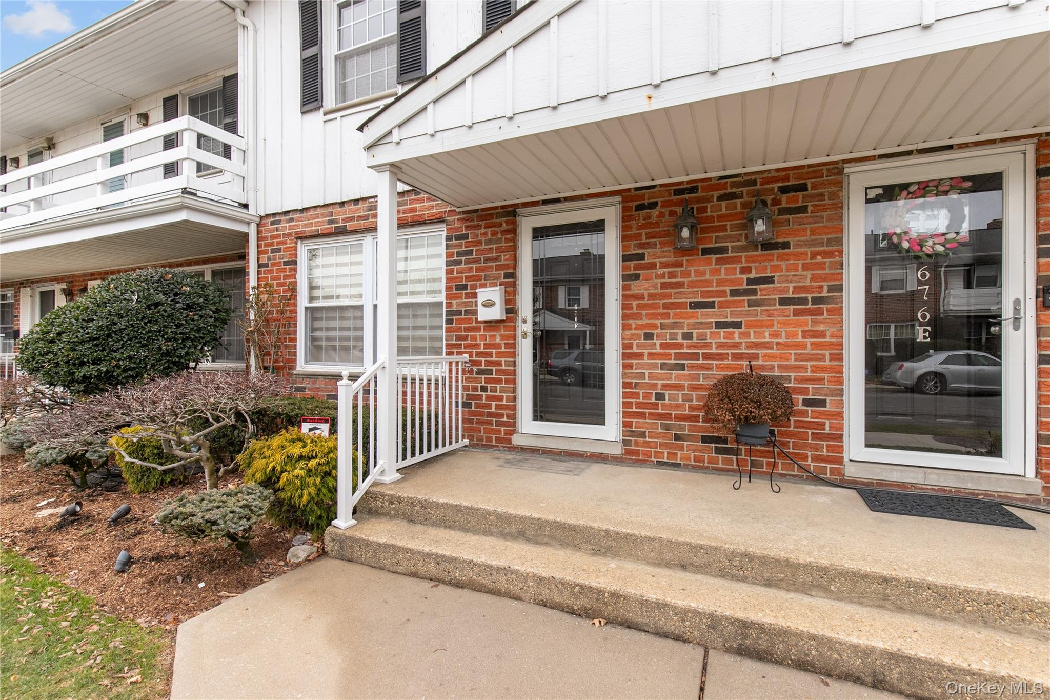 676 Front Street # F, Hempstead, NY 11550