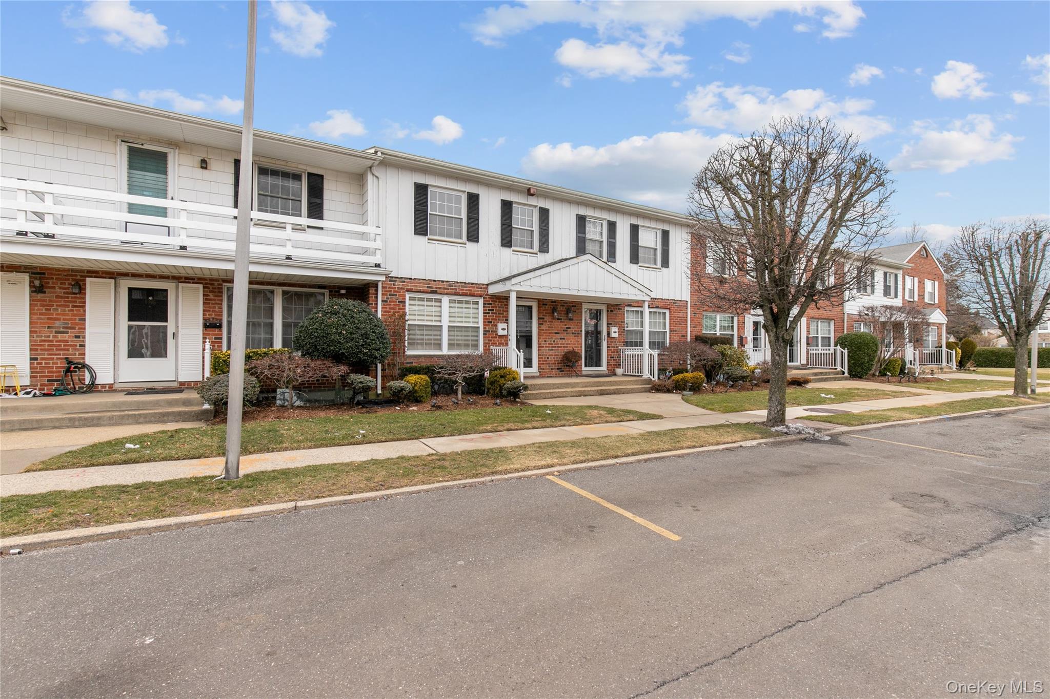 676 Front Street # F, Hempstead, NY 11550