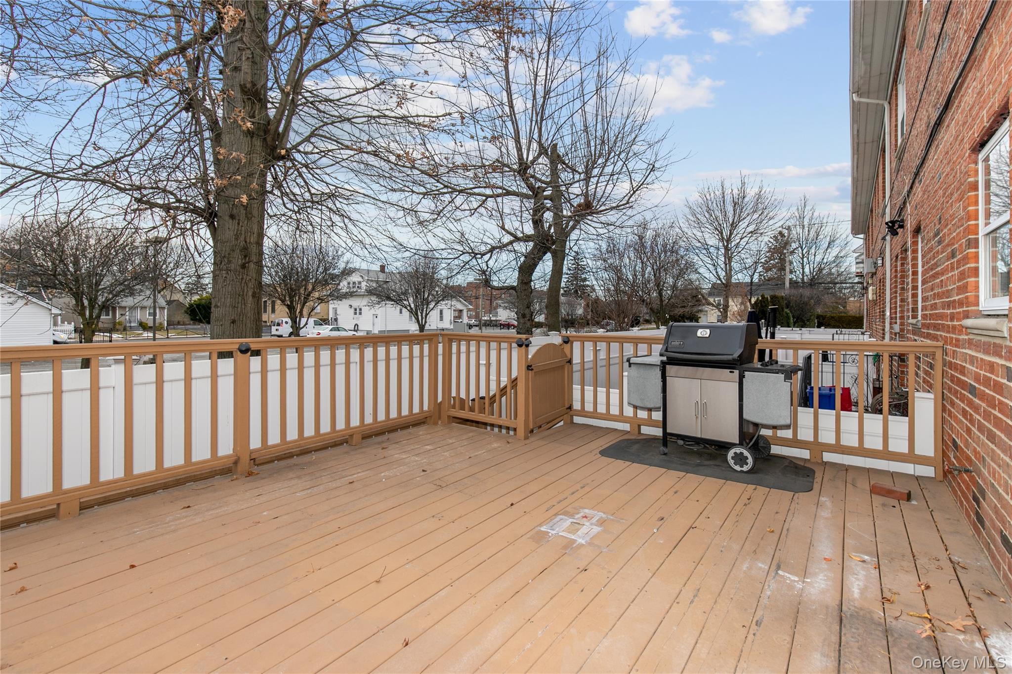 676 Front Street # F, Hempstead, NY 11550