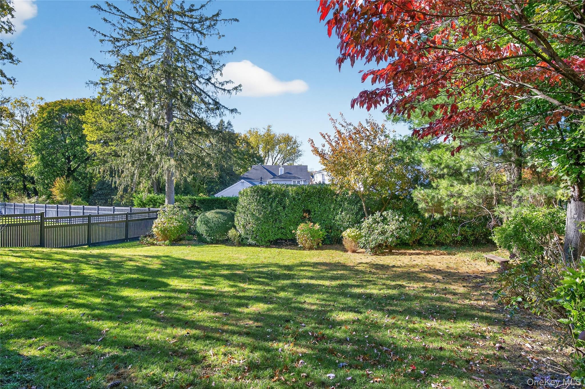 7 Shore Road, Manhasset, NY 11030