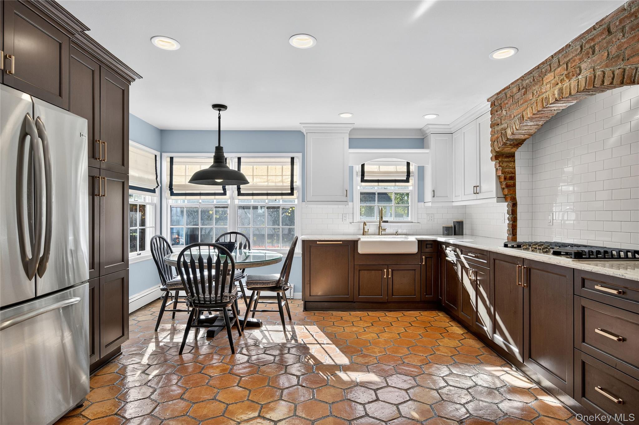 7 Shore Road, Manhasset, NY 11030