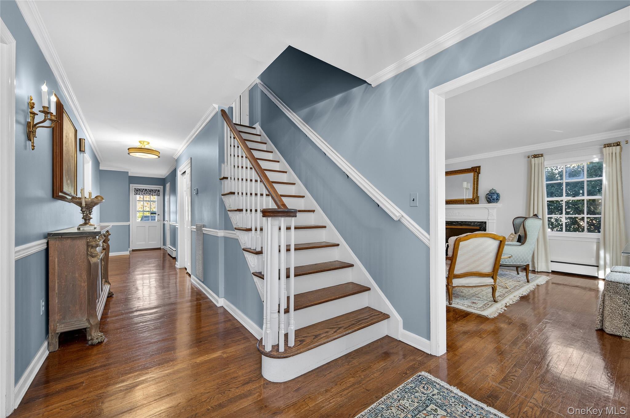 7 Shore Road, Manhasset, NY 11030