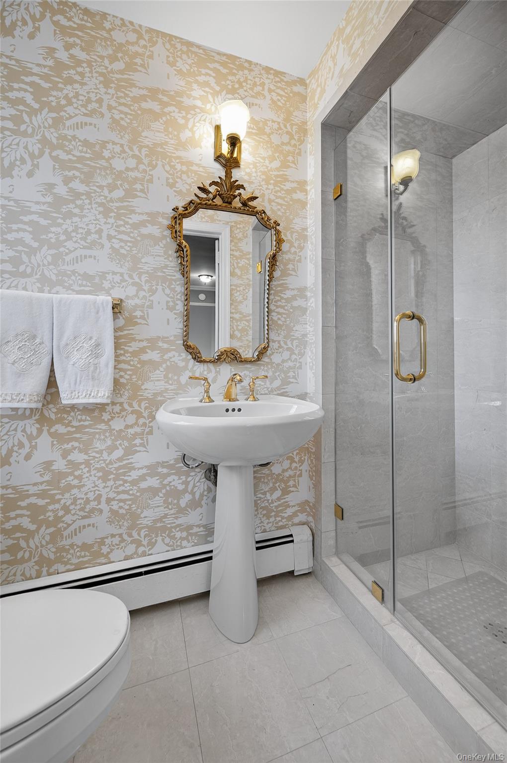 7 Shore Road, Manhasset, NY 11030