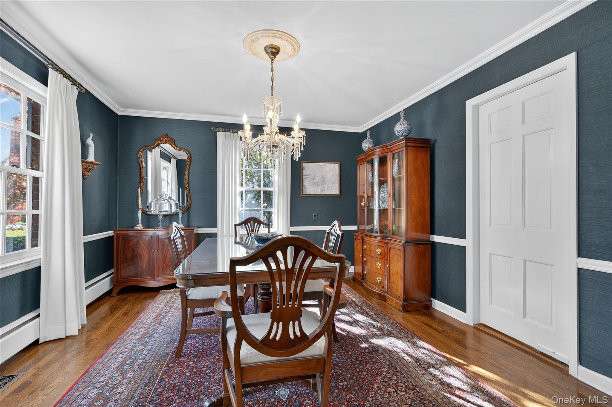 7 Shore Road, Manhasset, NY 11030