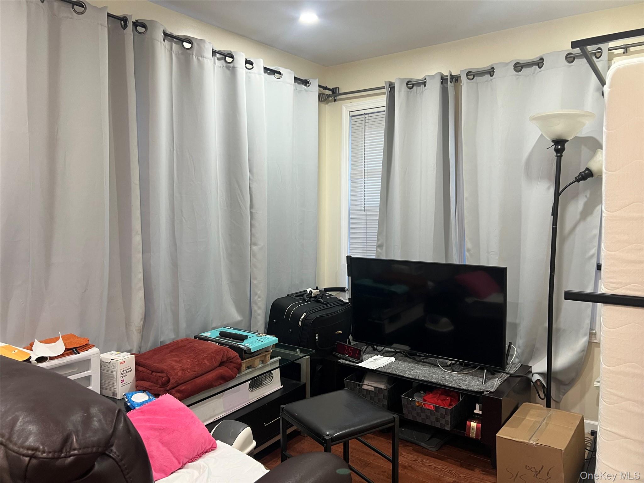 15108 33rd Road, Flushing, NY 11354