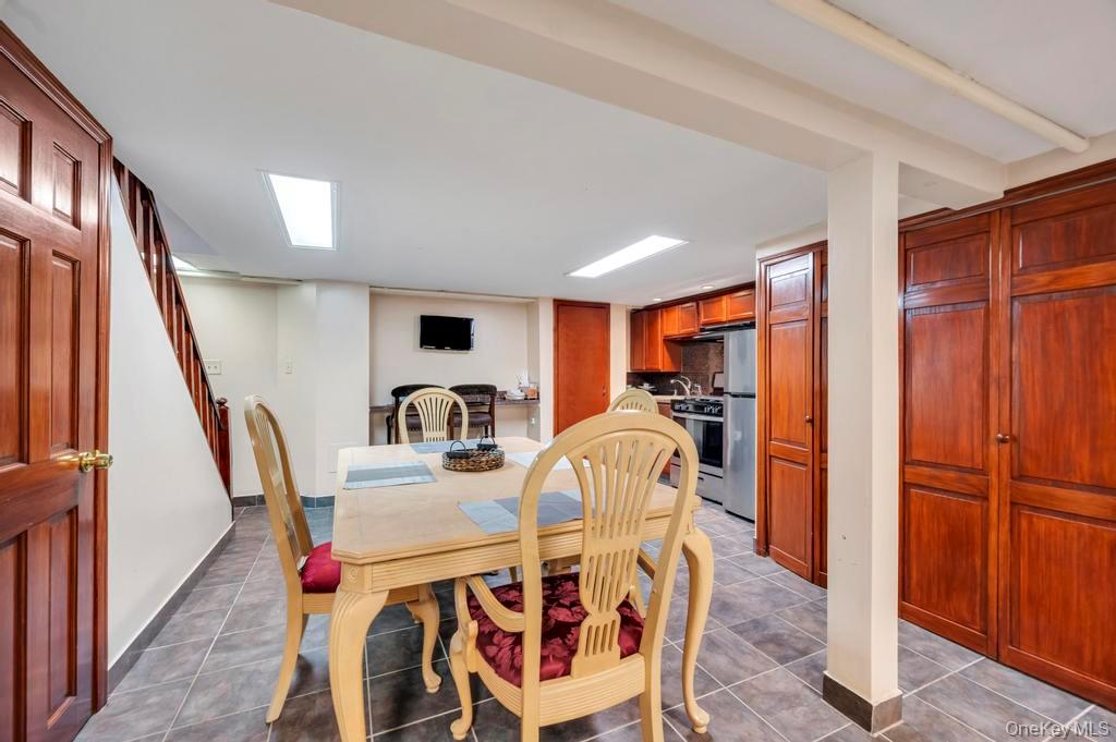 8303 261st Street, Floral Park, NY 11004