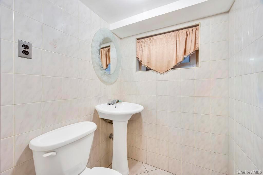 8303 261st Street, Floral Park, NY 11004