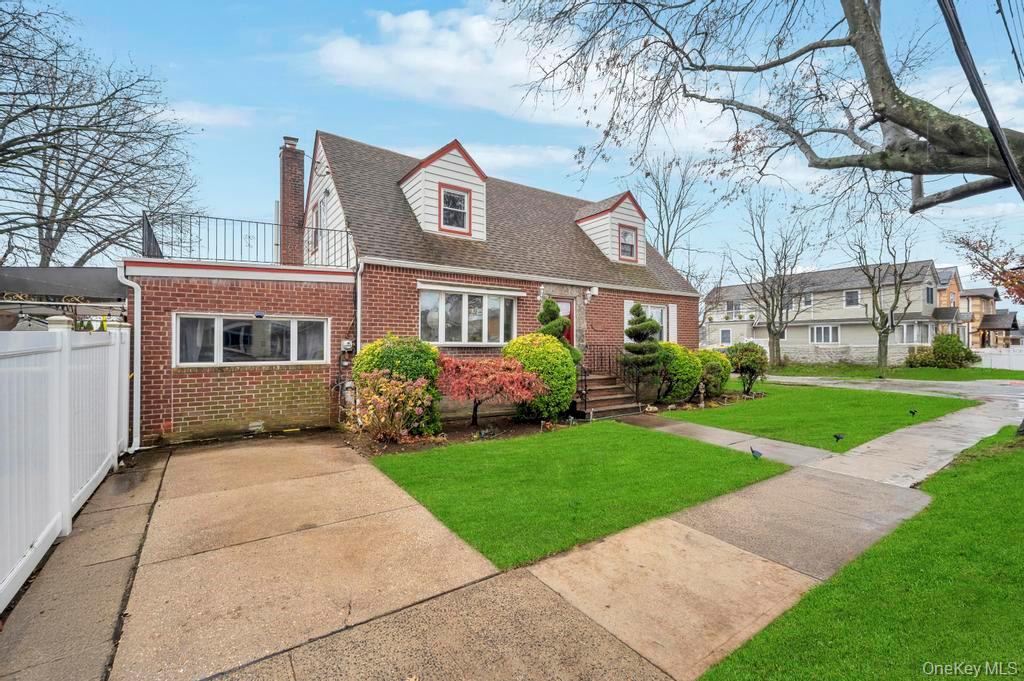 8303 261st Street, Floral Park, NY 11004