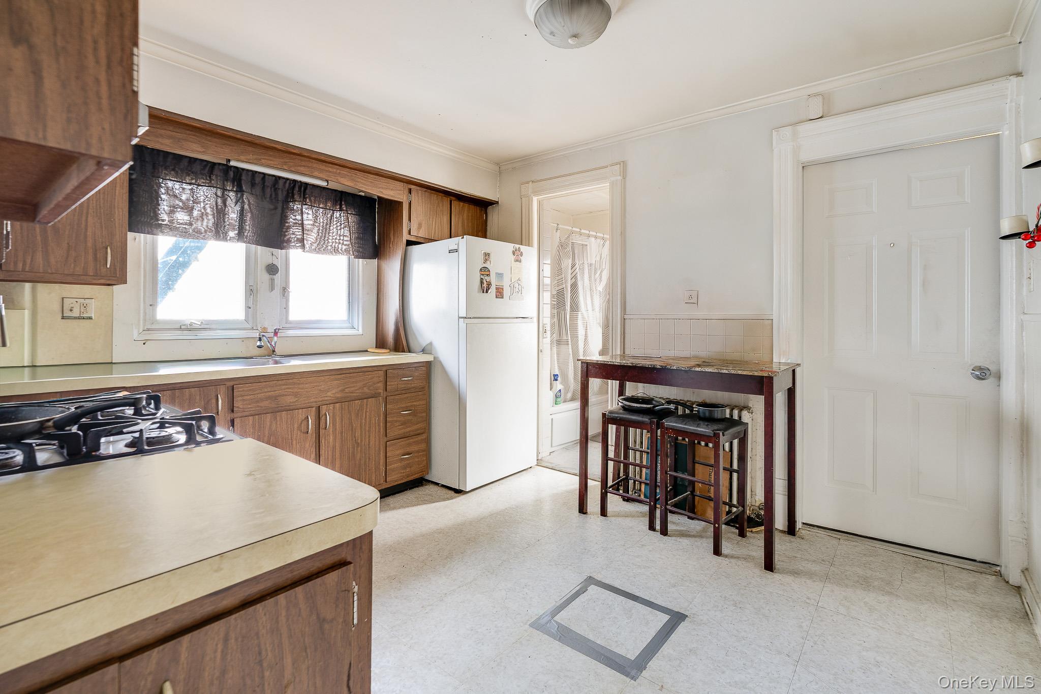 12 Parker Avenue, Poughkeepsie, NY 12601