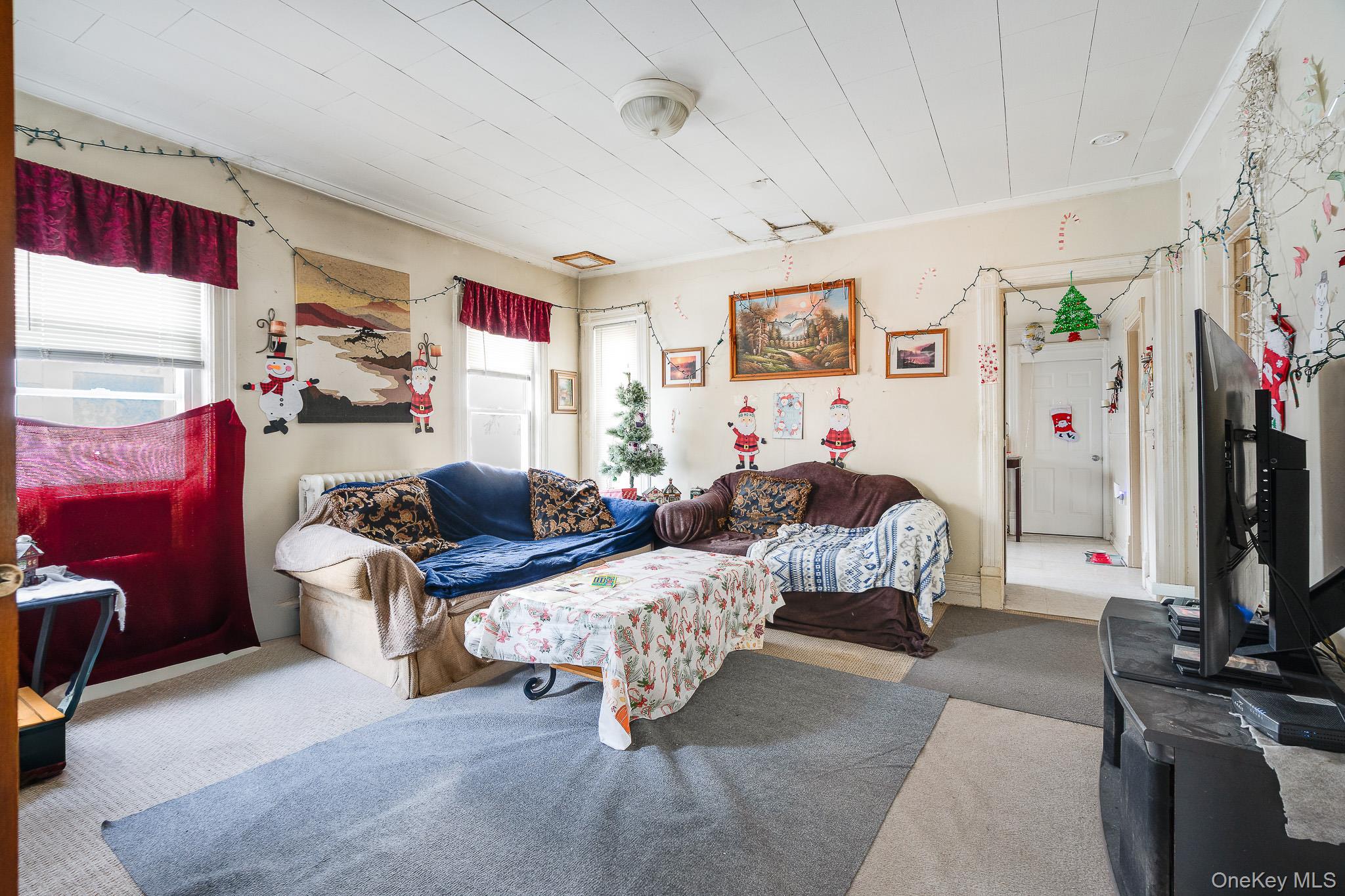 12 Parker Avenue, Poughkeepsie, NY 12601