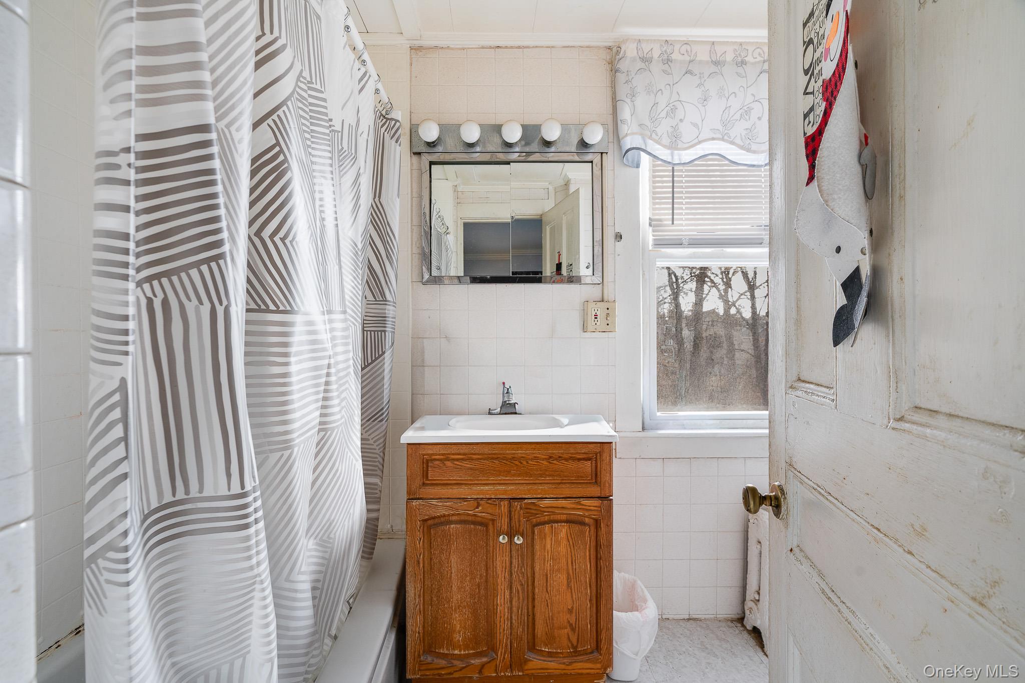 12 Parker Avenue, Poughkeepsie, NY 12601