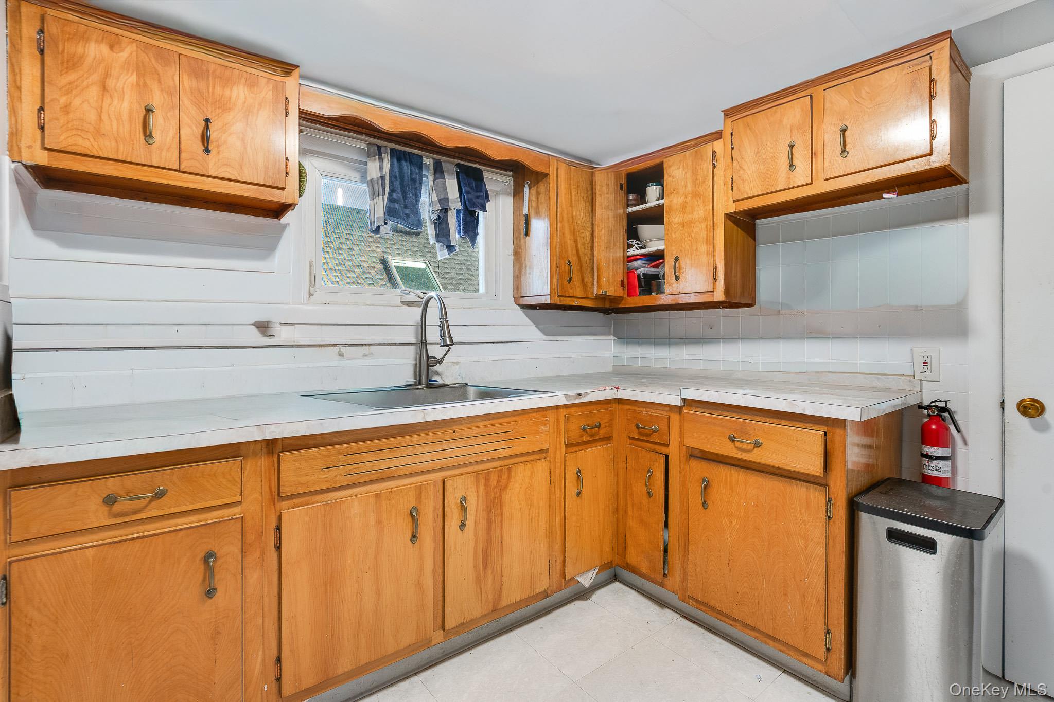 12 Parker Avenue, Poughkeepsie, NY 12601